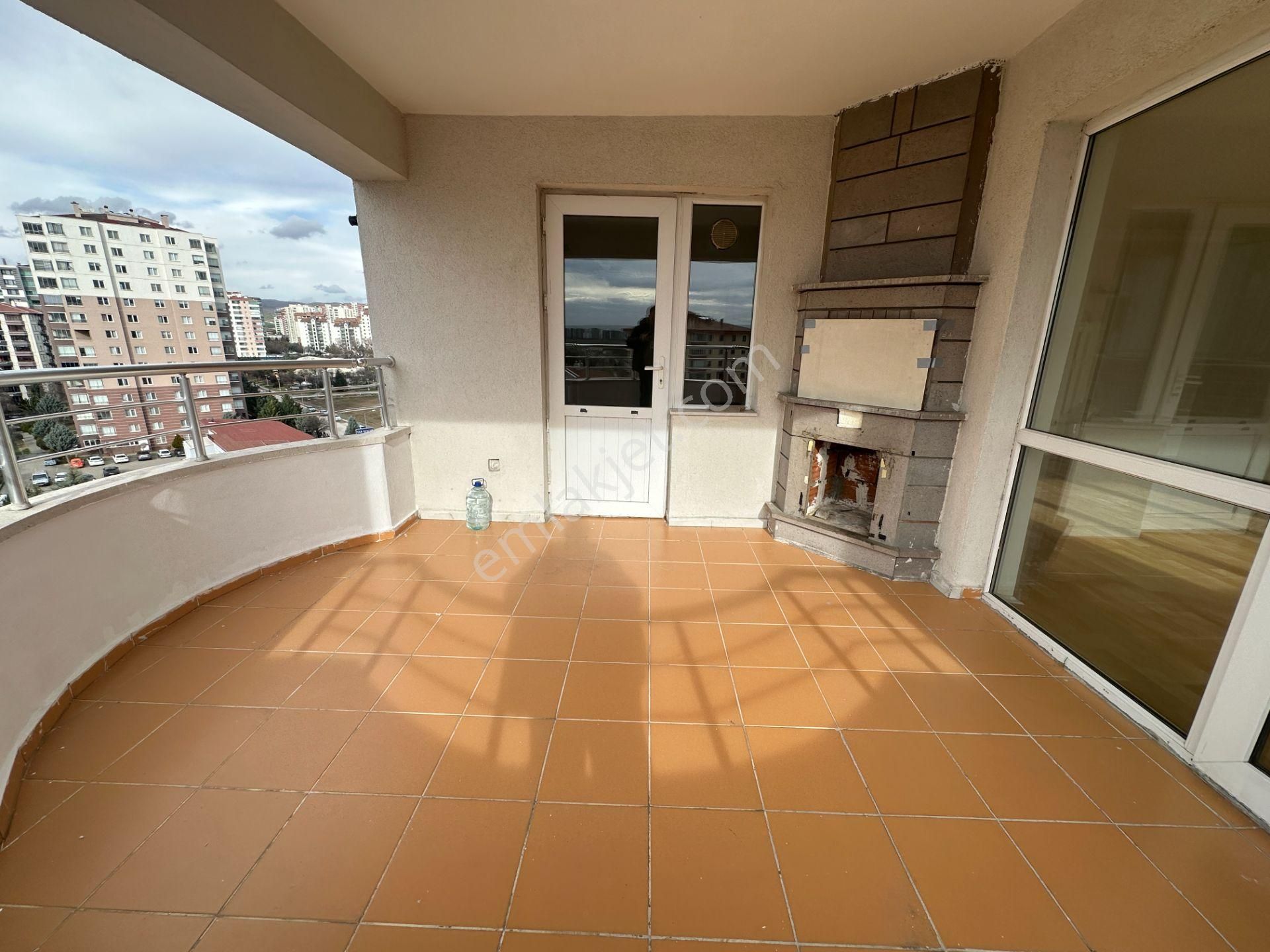 Cumhuriyet Mah 3+1 130m2 8.kat Ön Cephe Çığlık Sitesin'de Kiralık Daire - Görsel 15