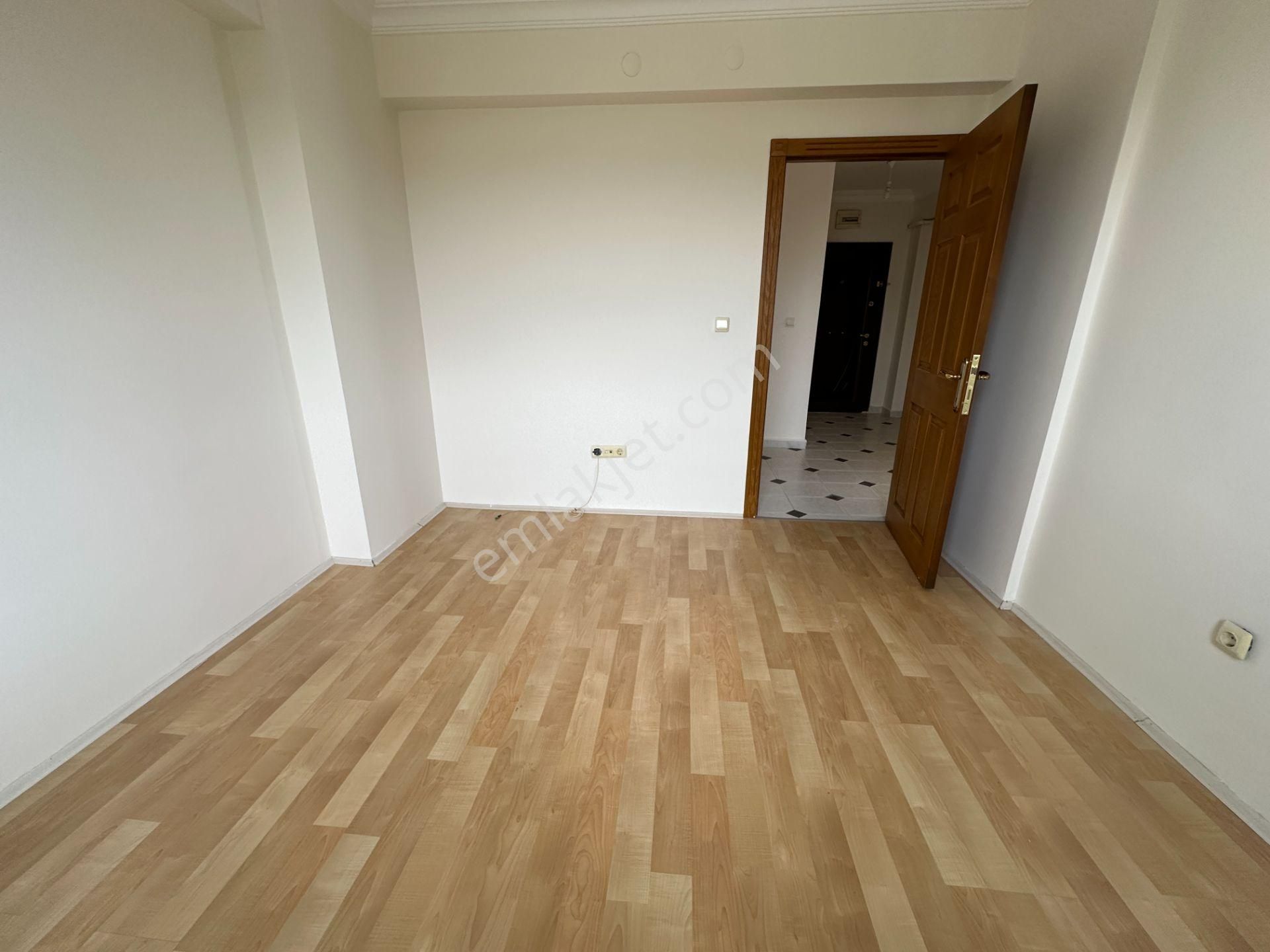 Cumhuriyet Mah 3+1 130m2 8.kat Ön Cephe Çığlık Sitesin'de Kiralık Daire - Görsel 27