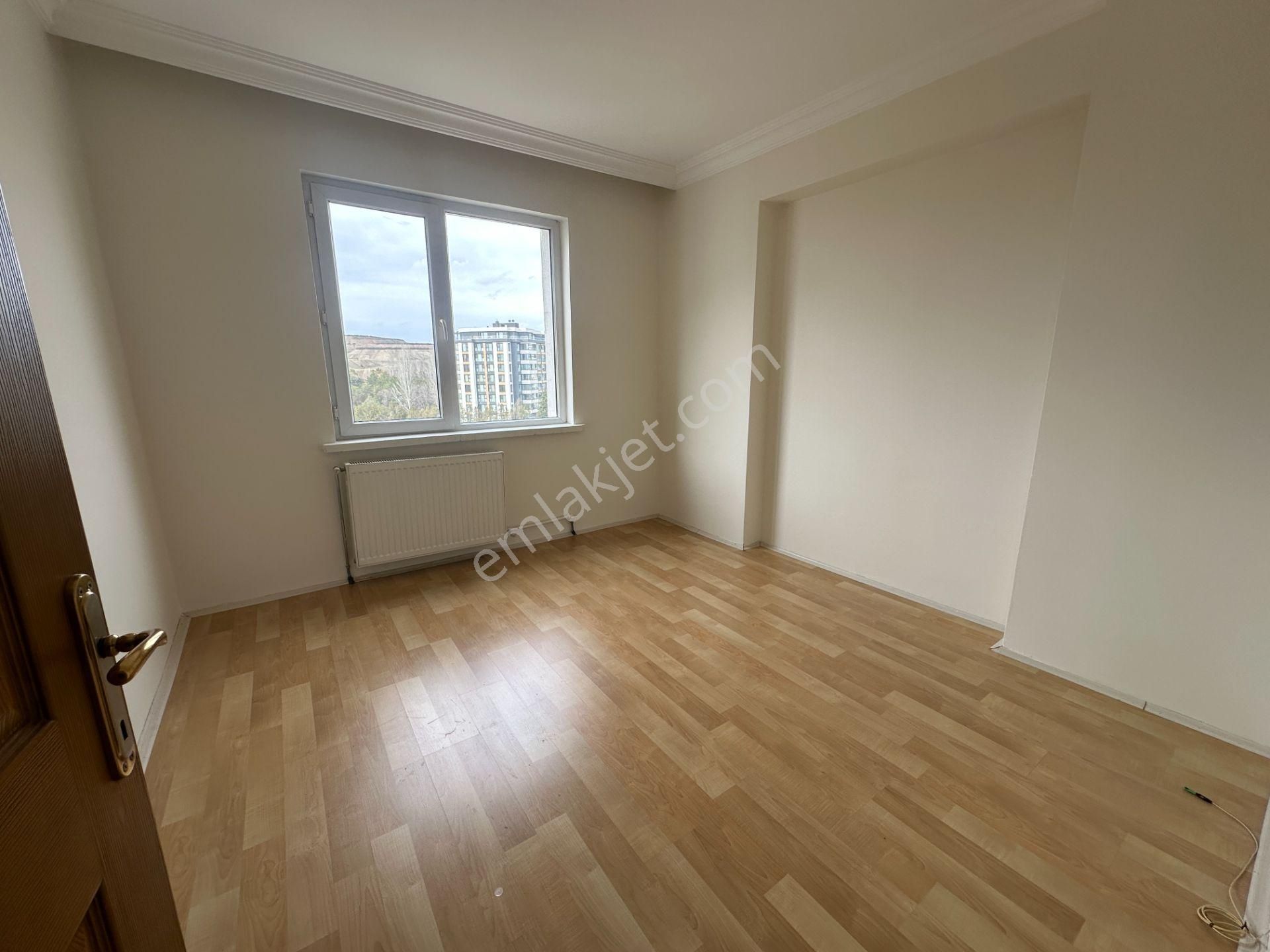 Cumhuriyet Mah 3+1 130m2 8.kat Ön Cephe Çığlık Sitesin'de Kiralık Daire - Görsel 25