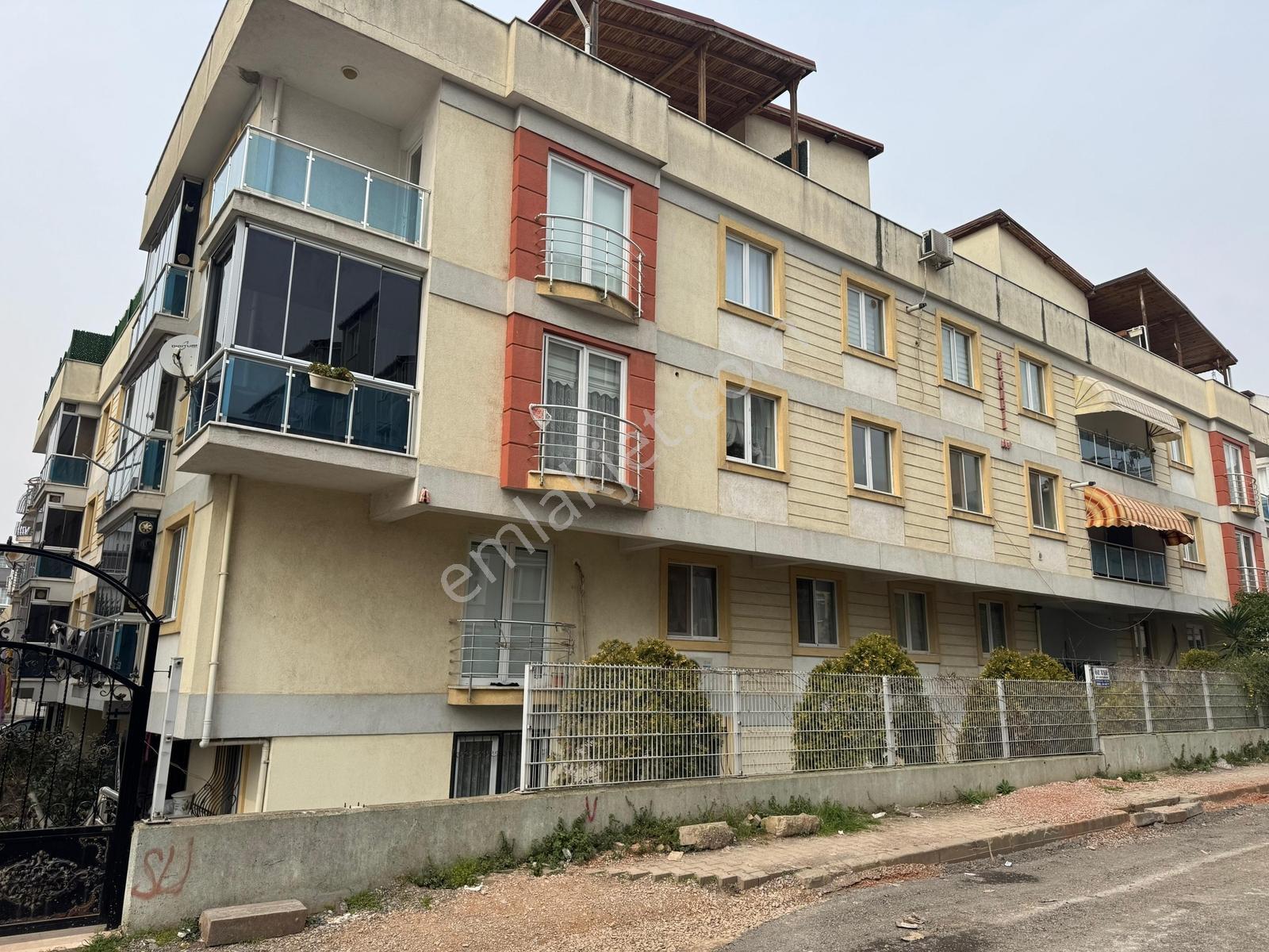 Emek Emlak'tan Mimar Sinan Mah.de Satılık Arakat Yeni Daire - Görsel 26