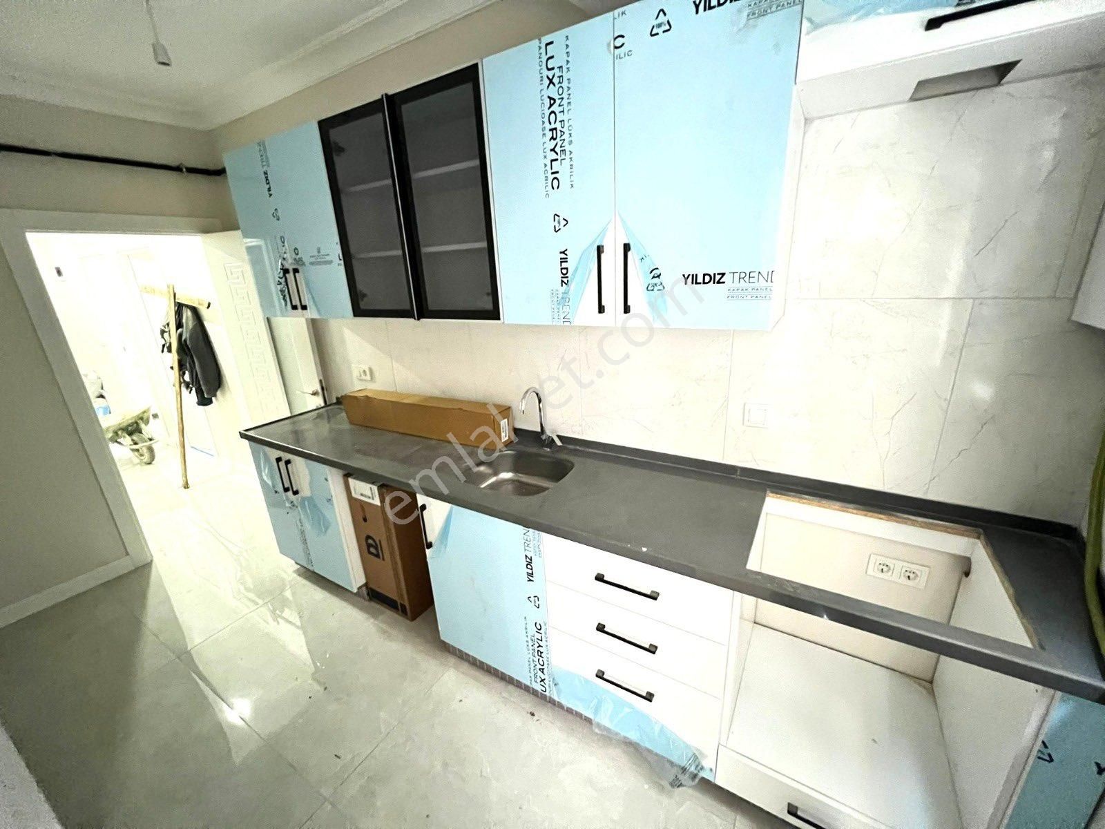 İmren Gayrimenkulden Satılık Sefaköy Merkezde 1+1 70 M2 Balkonlu Yüksek Giriş - Görsel 10