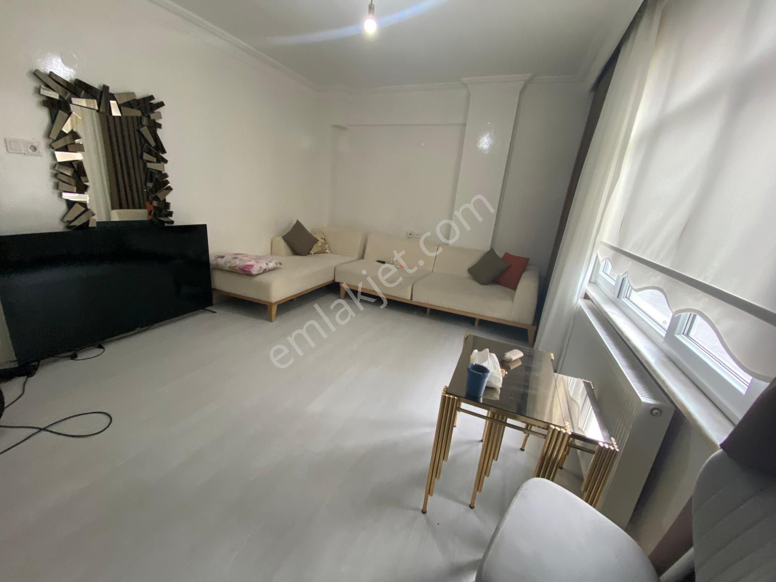 Gaziosmanpaşa Merkez Mahallesinde 1+1/75m2/1. Kat/eşyalı Kiralık Daire - Görsel 3