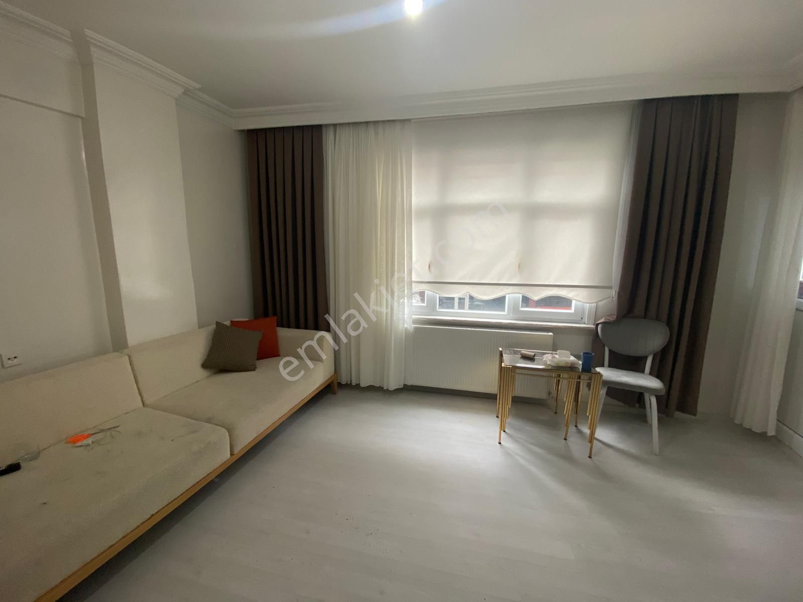 Gaziosmanpaşa Merkez Mahallesinde 1+1/75m2/1. Kat/eşyalı Kiralık Daire