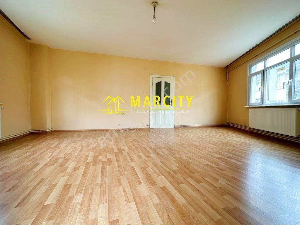 Marcity'den Siyavuşpaşa Merkezde Kentselle Girmiş Yatırımlık 2+1 Köşe Binada - Görsel 9