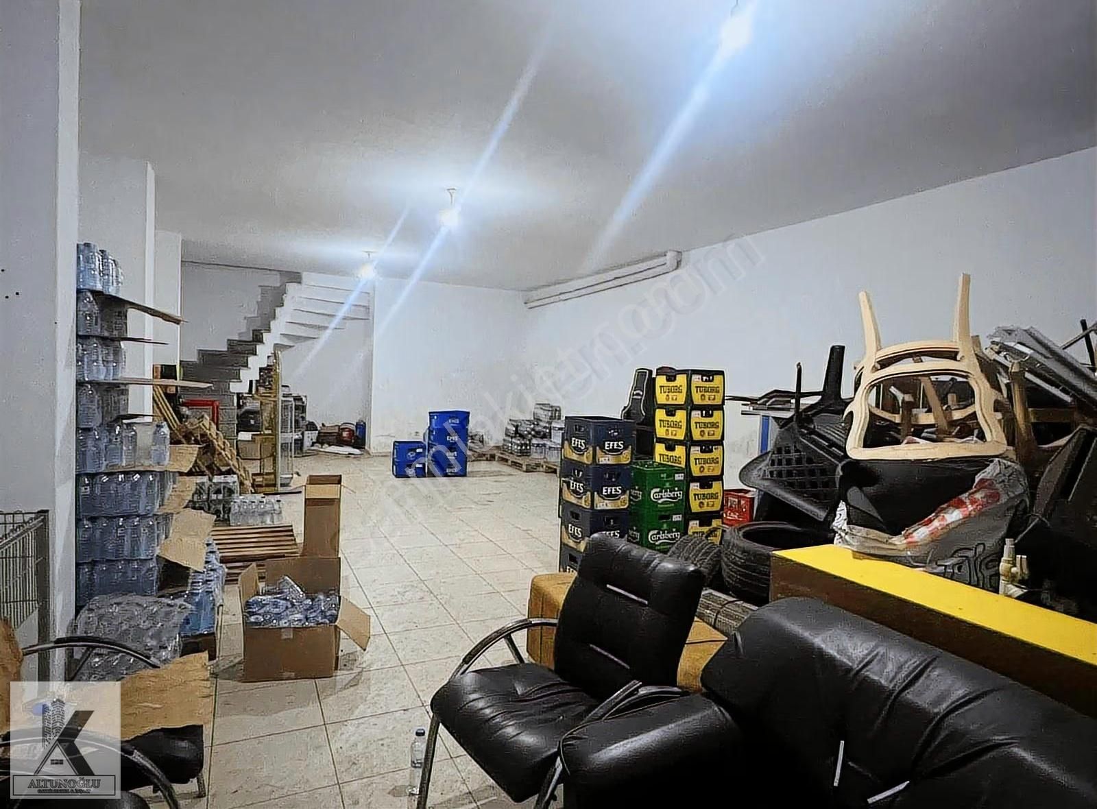 Denizköşkler Mah Cadde Üzerinde Metrobüs Yanı 200m2 Depolu Dükkn - Görsel 10