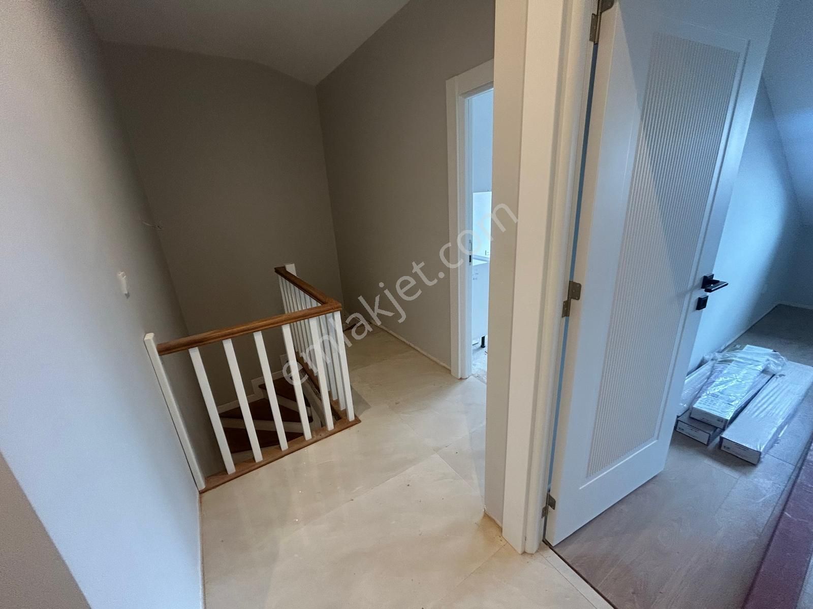 Üsküdar Altunizade'de Site'de 2+2 Net 105 M2 Dubleks Daire - Görsel 15