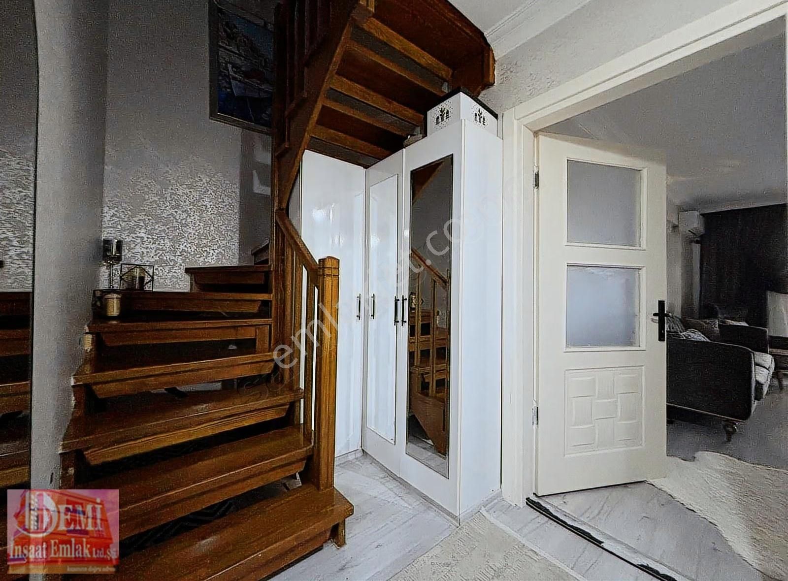 Demirtaş Cumhuriyet Mahallesinde Yenilenmiş 4+1 Dubleks Daire - Görsel 2