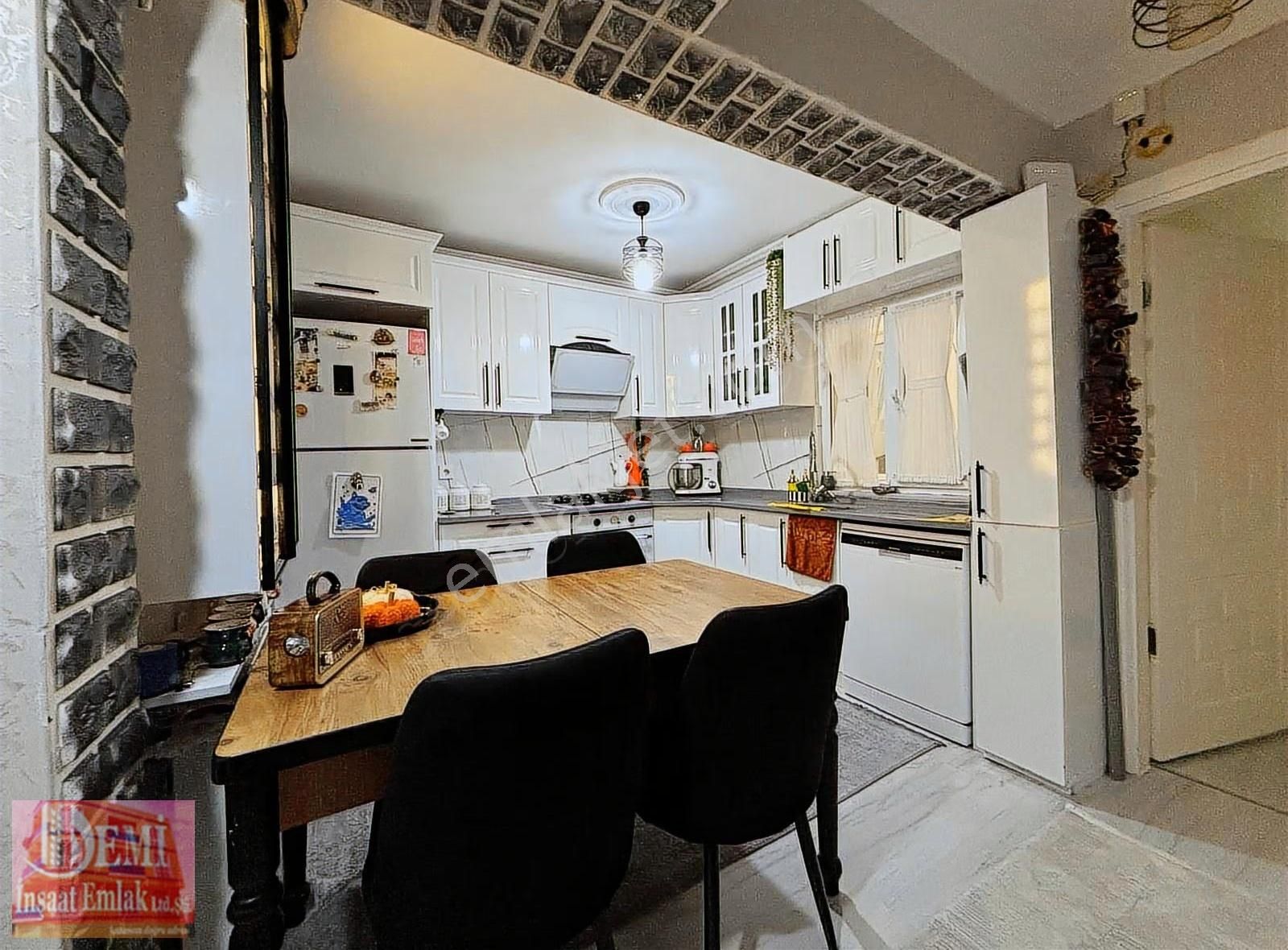 Demirtaş Cumhuriyet Mahallesinde Yenilenmiş 4+1 Dubleks Daire - Görsel 16