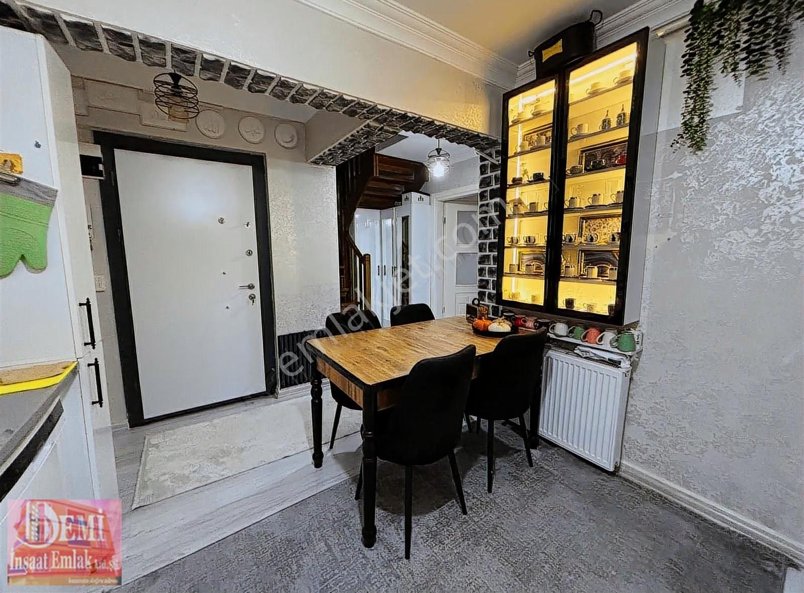 Demirtaş Cumhuriyet Mahallesinde Yenilenmiş 4+1 Dubleks Daire - Görsel 14