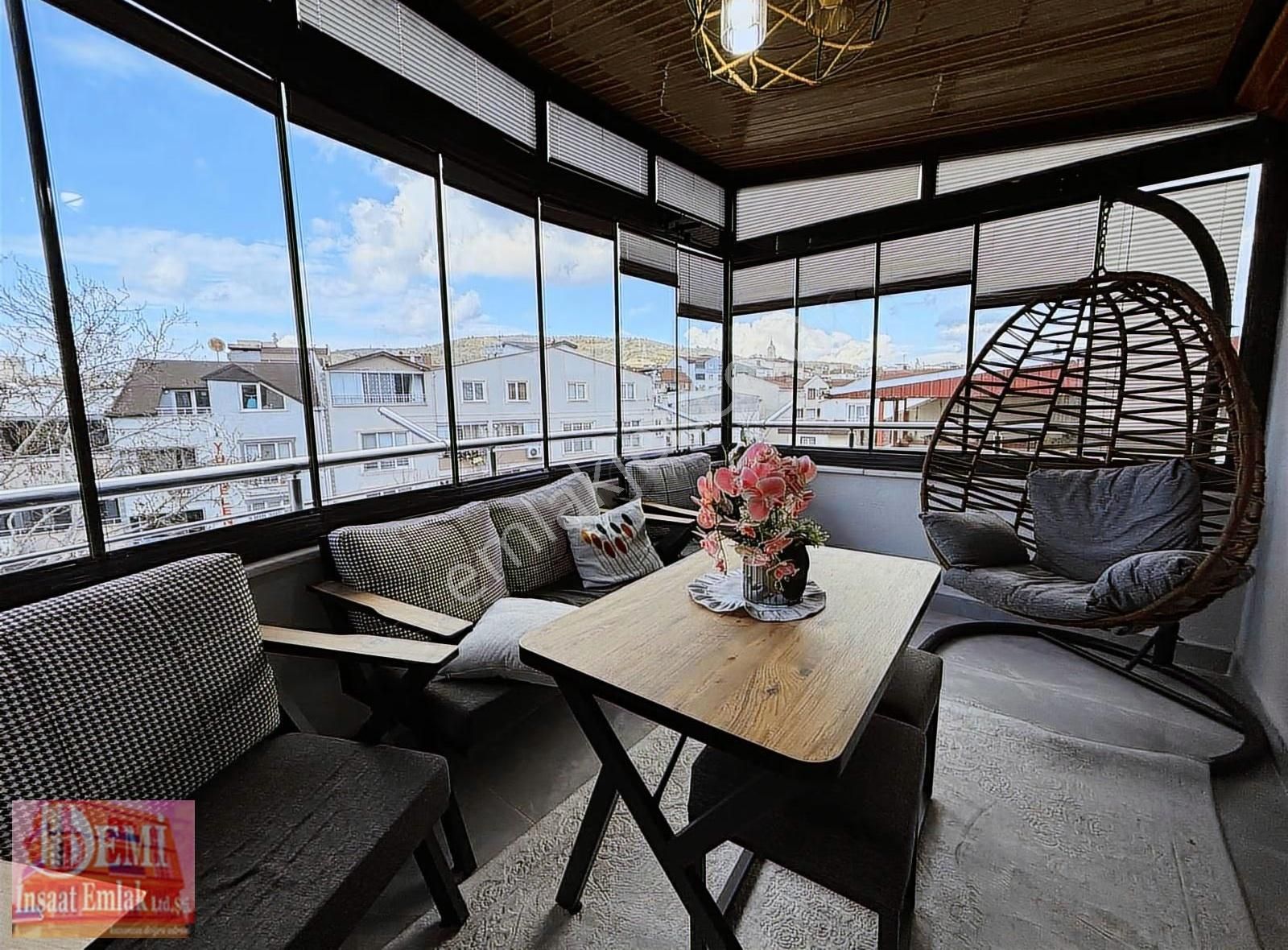 Demirtaş Cumhuriyet Mahallesinde Yenilenmiş 4+1 Dubleks Daire