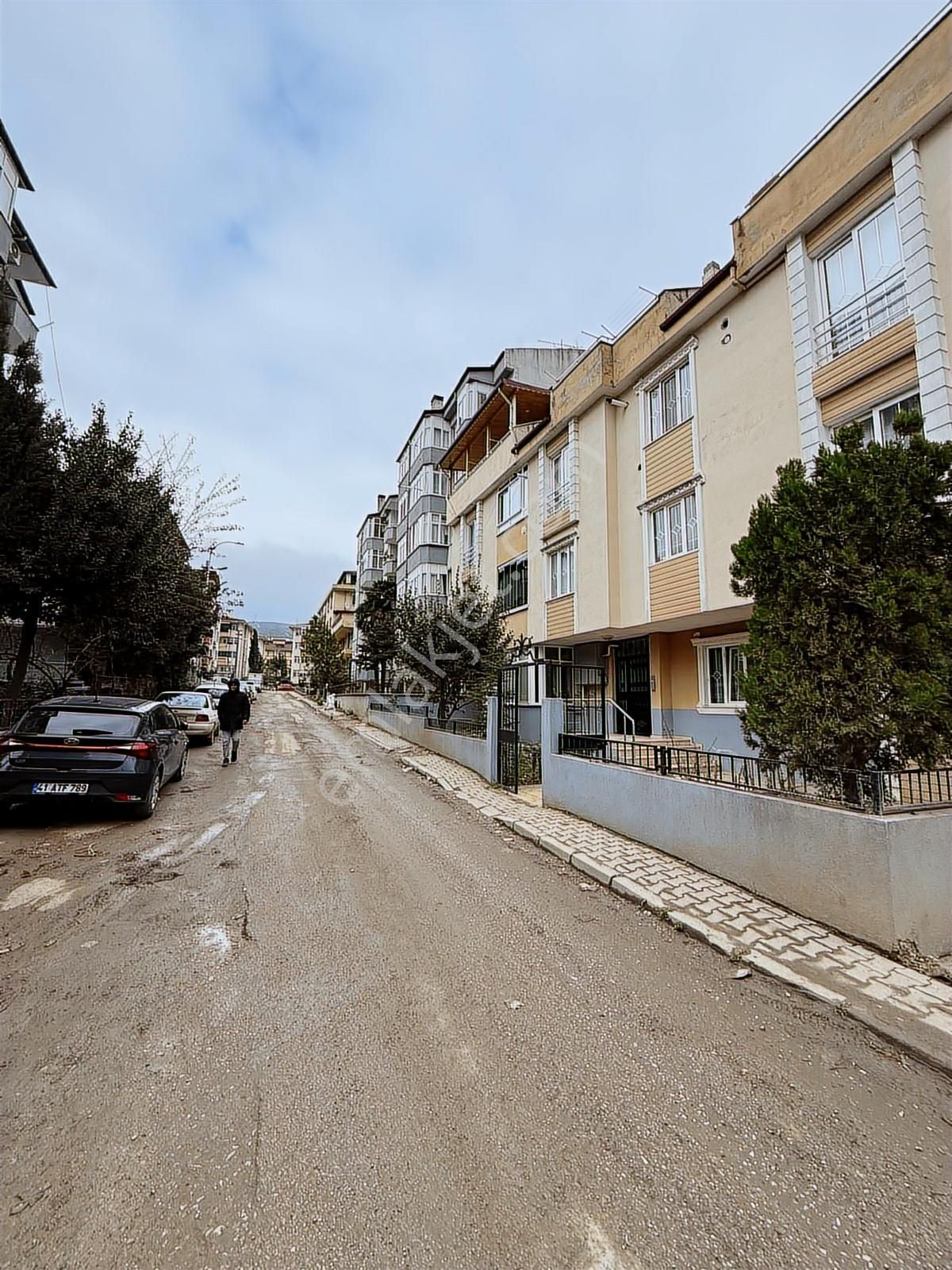 Emek Emlak'tan Mimar Sinan Mah.de Satılık 3+1 Yeni Daire S-2701 - Görsel 23