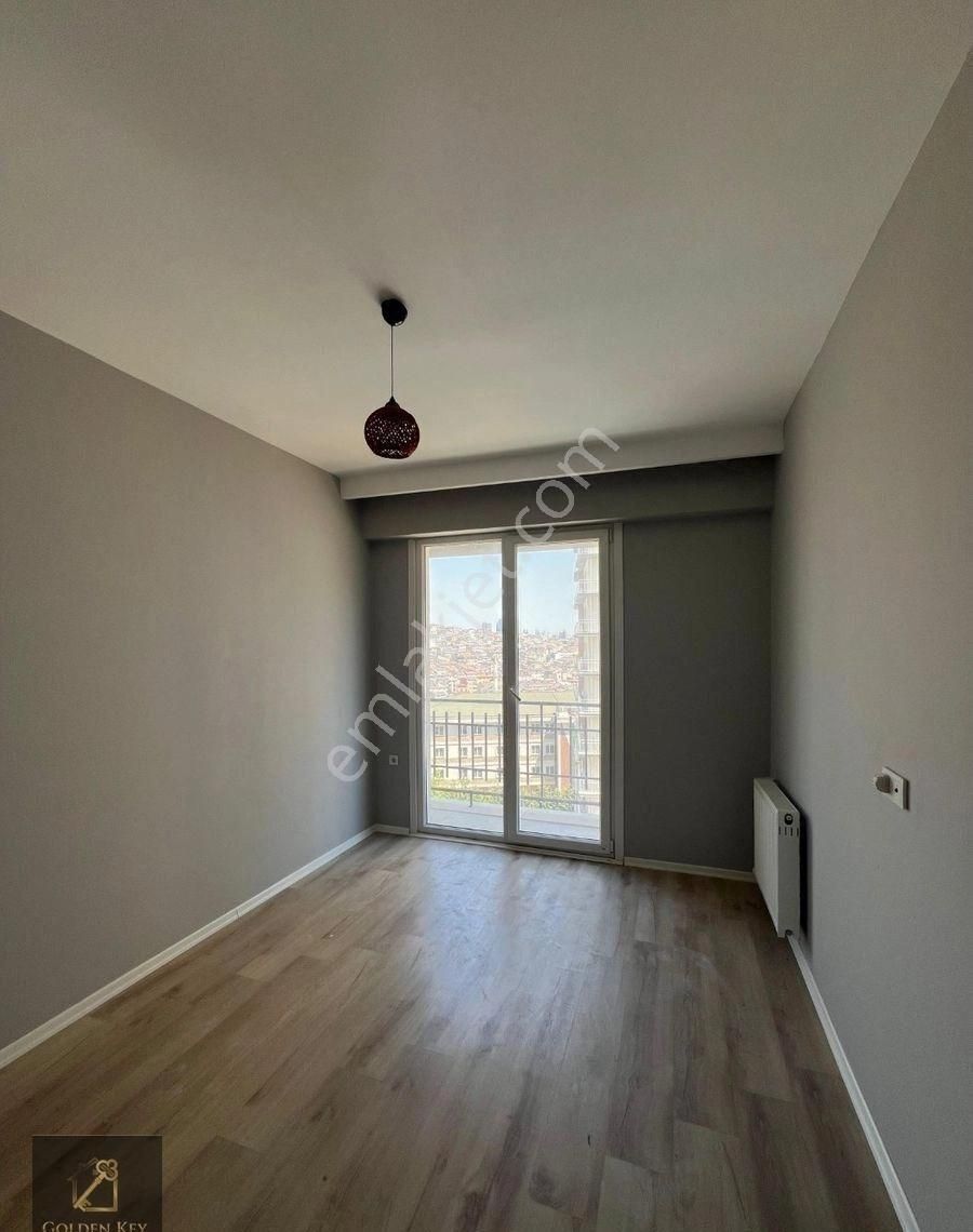 Golden Key Gayrimenkul' Den Cumhuriyet Mahallesin'de Kiralık 2+1" Site İçi Daire - Görsel 12