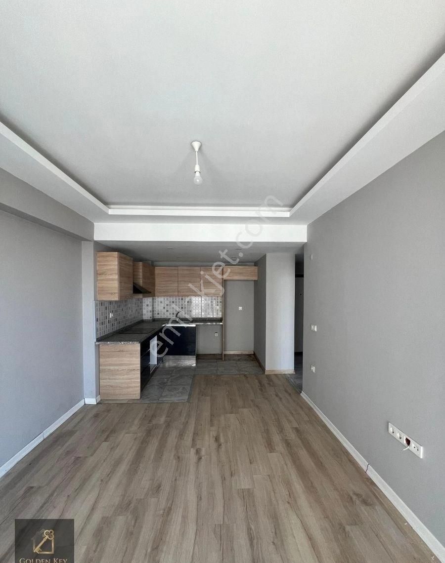 Golden Key Gayrimenkul' Den Cumhuriyet Mahallesin'de Kiralık 2+1" Site İçi Daire - Görsel 3