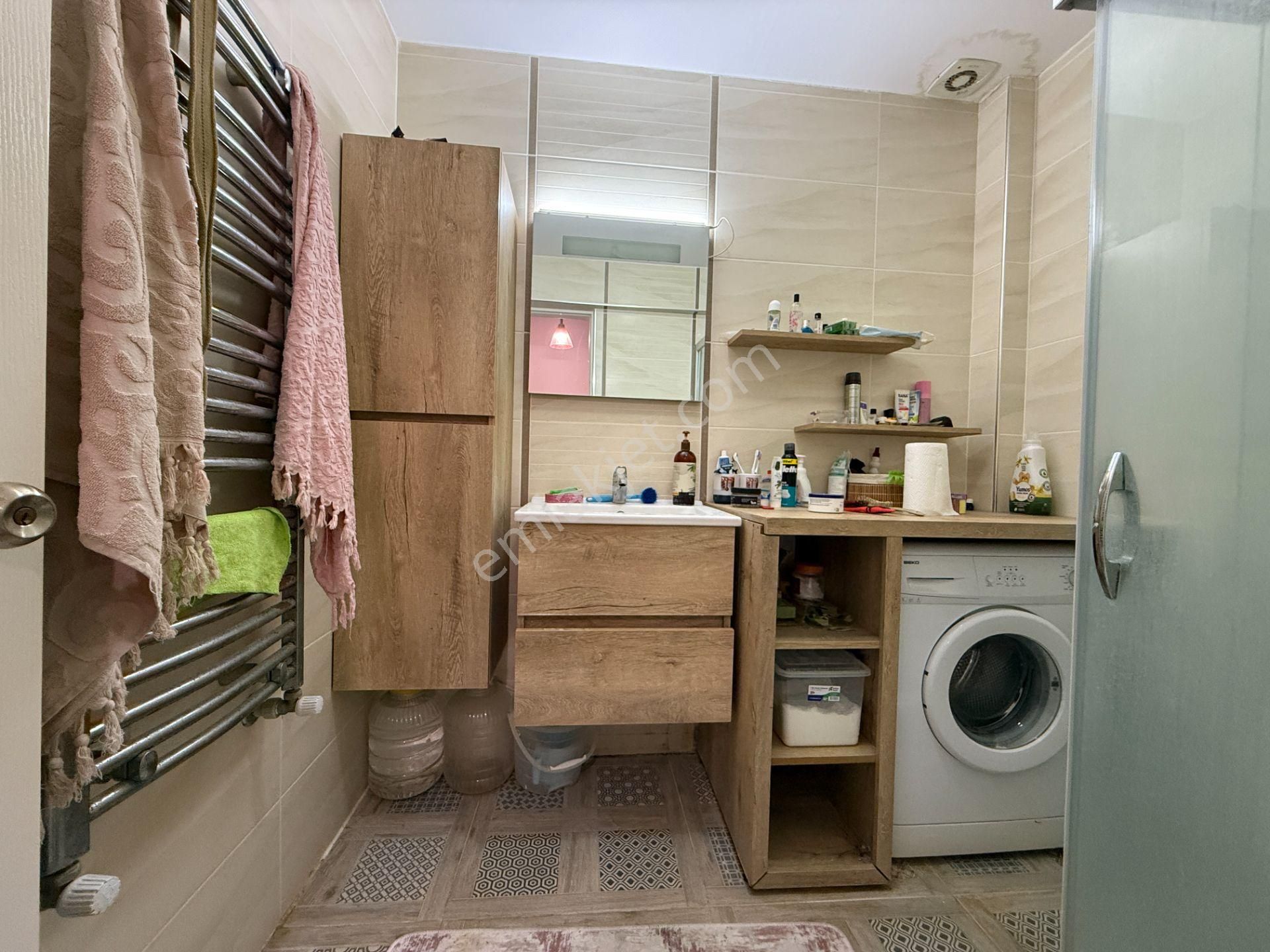 Kuşadası Mavi Yaka Sitesinde Bakımlı Satılık 4+1 Villa - Görsel 22