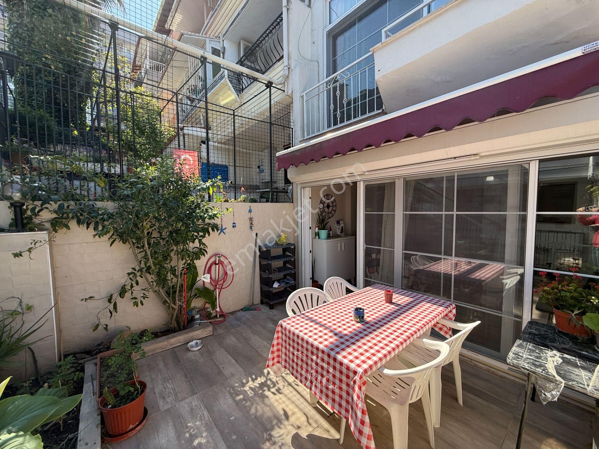 Kuşadası Mavi Yaka Sitesinde Bakımlı Satılık 4+1 Villa - Görsel 7