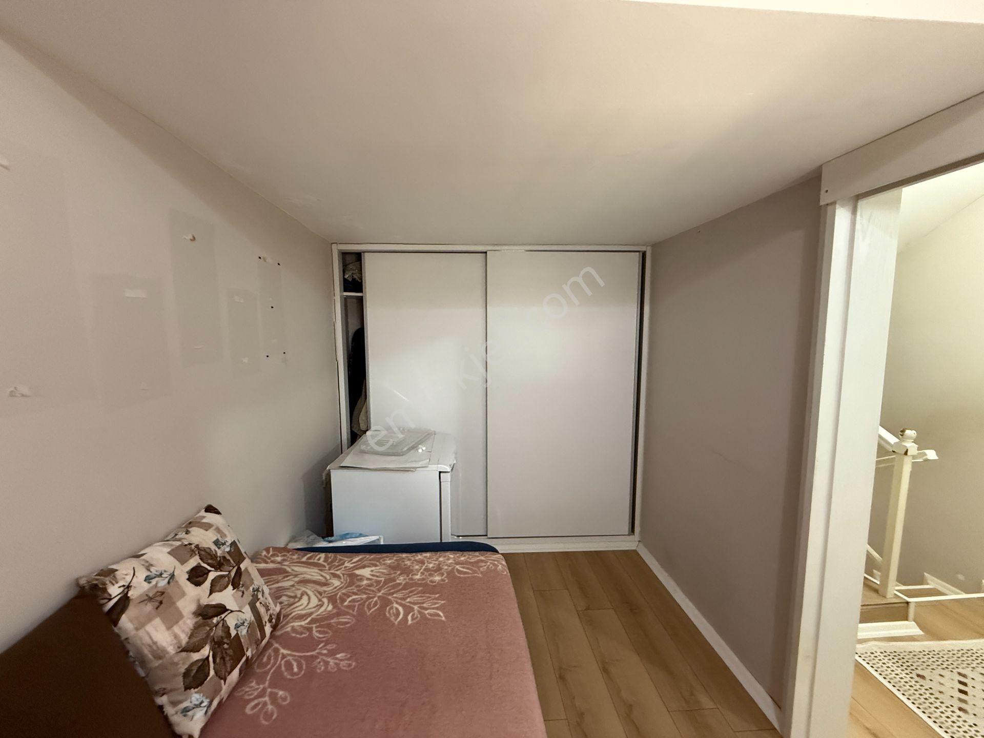 Kuşadası Mavi Yaka Sitesinde Bakımlı Satılık 4+1 Villa - Görsel 18