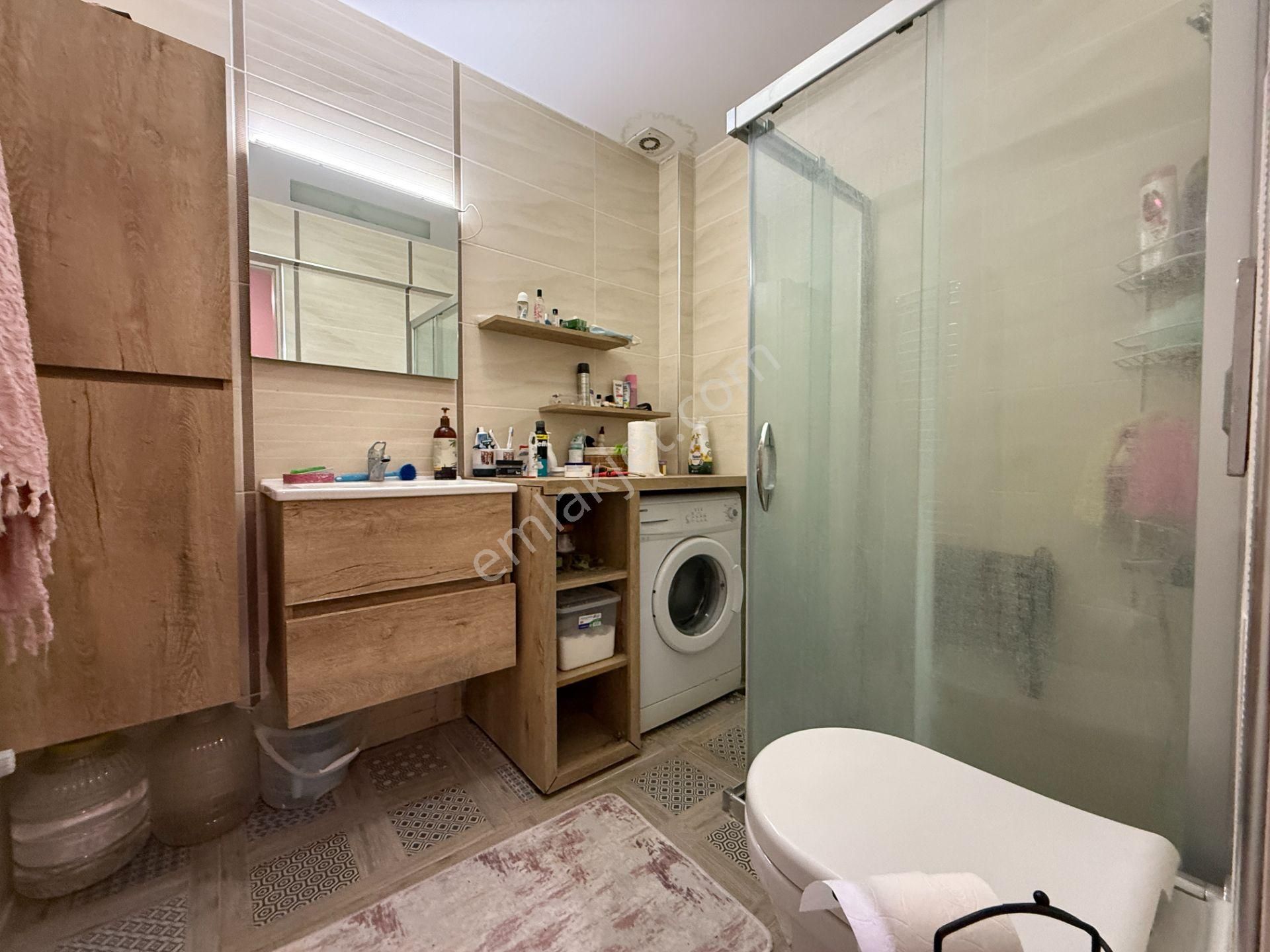 Kuşadası Mavi Yaka Sitesinde Bakımlı Satılık 4+1 Villa - Görsel 21