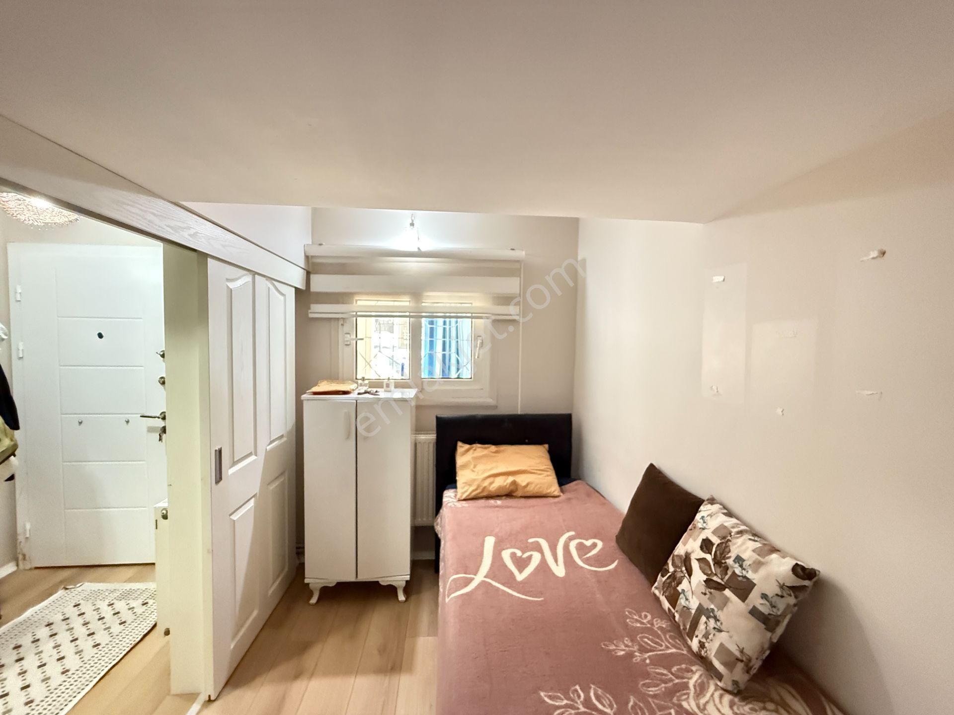 Kuşadası Mavi Yaka Sitesinde Bakımlı Satılık 4+1 Villa - Görsel 19