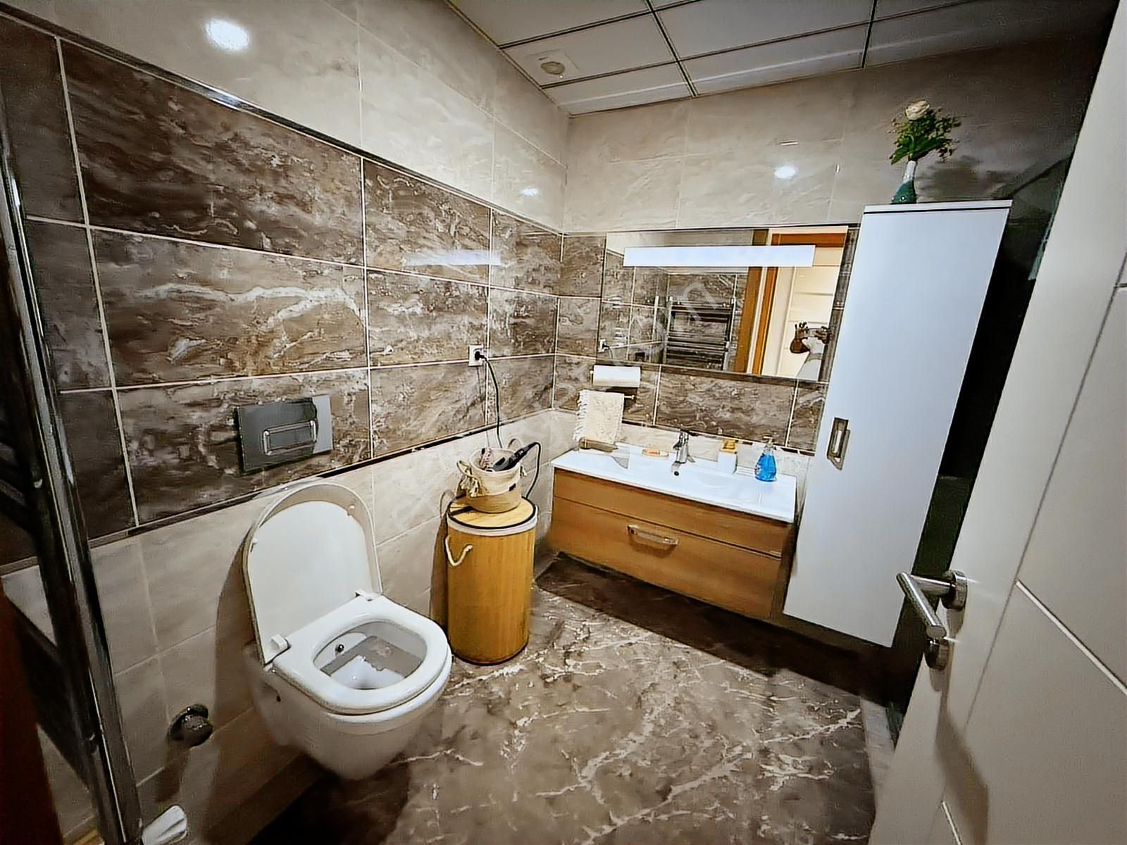 Yaşarsoy Gyodan Ataşehir Prestij Sites Peyzaj Cepheli 4+1 Daire - Görsel 2
