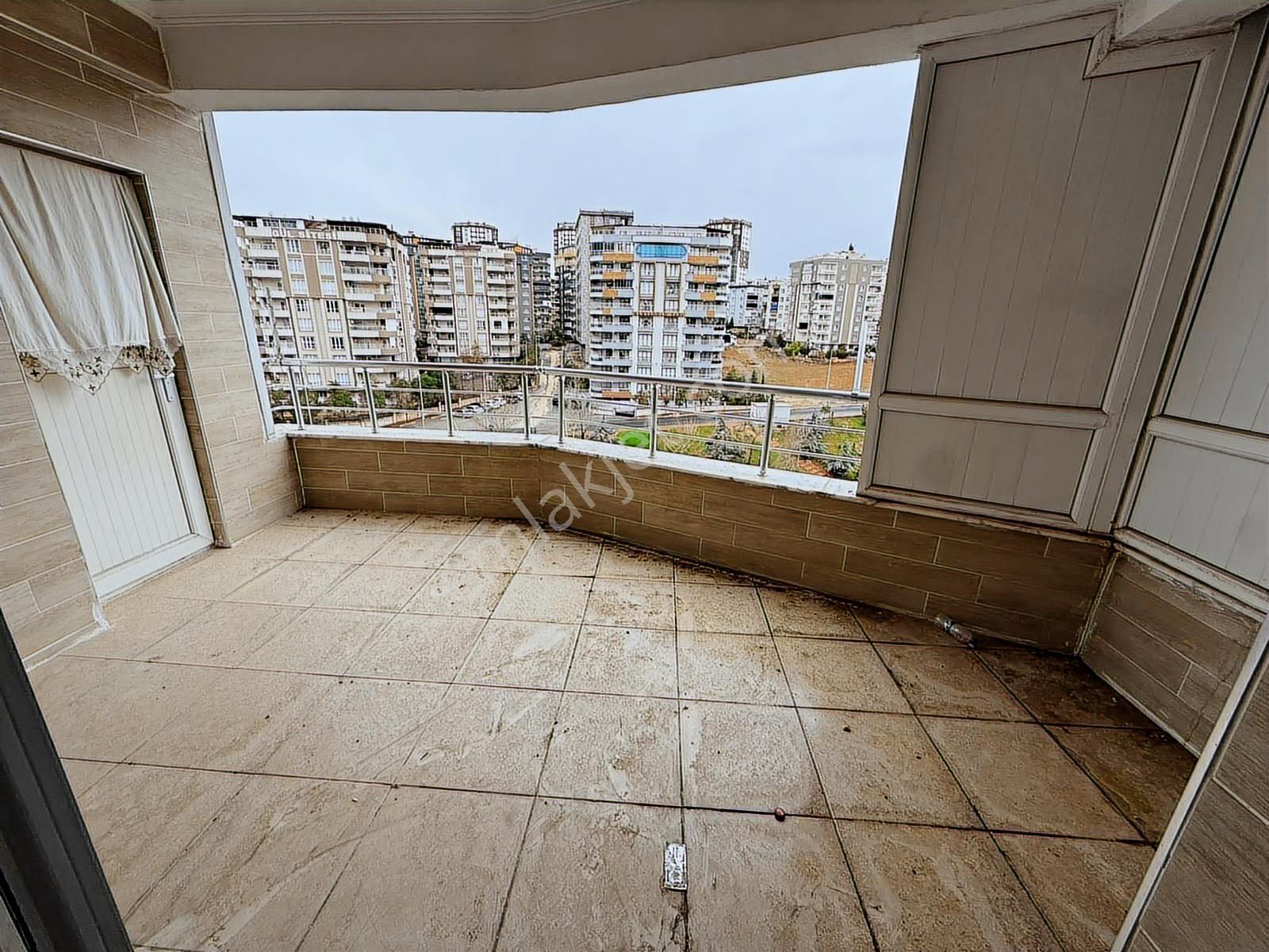 Yaşarsoy Gyo'dan K.köprü Alibaba Dergah 5 Sitesi 3+1 Geniş Daire - Görsel 2