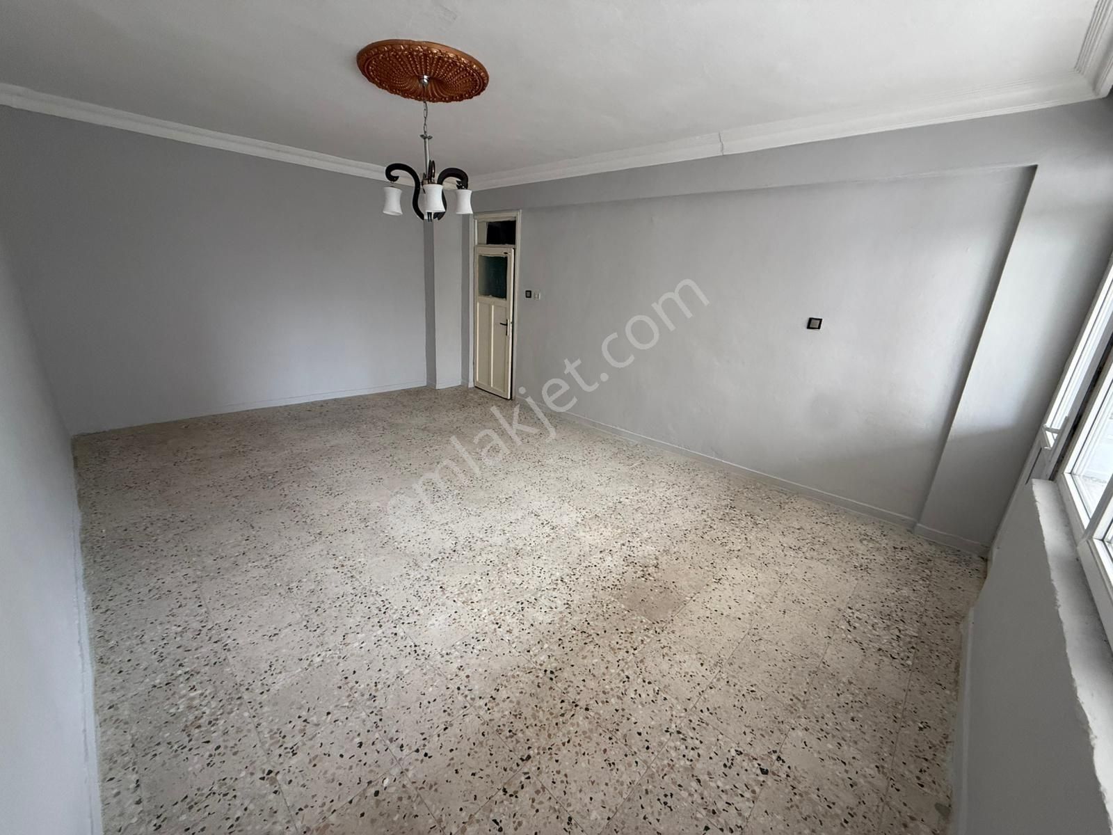 Yaşarsoy Gyodan K.köprü Belediye Yanı Sefa Koop. 3+1 Uygun Daire - Görsel 7