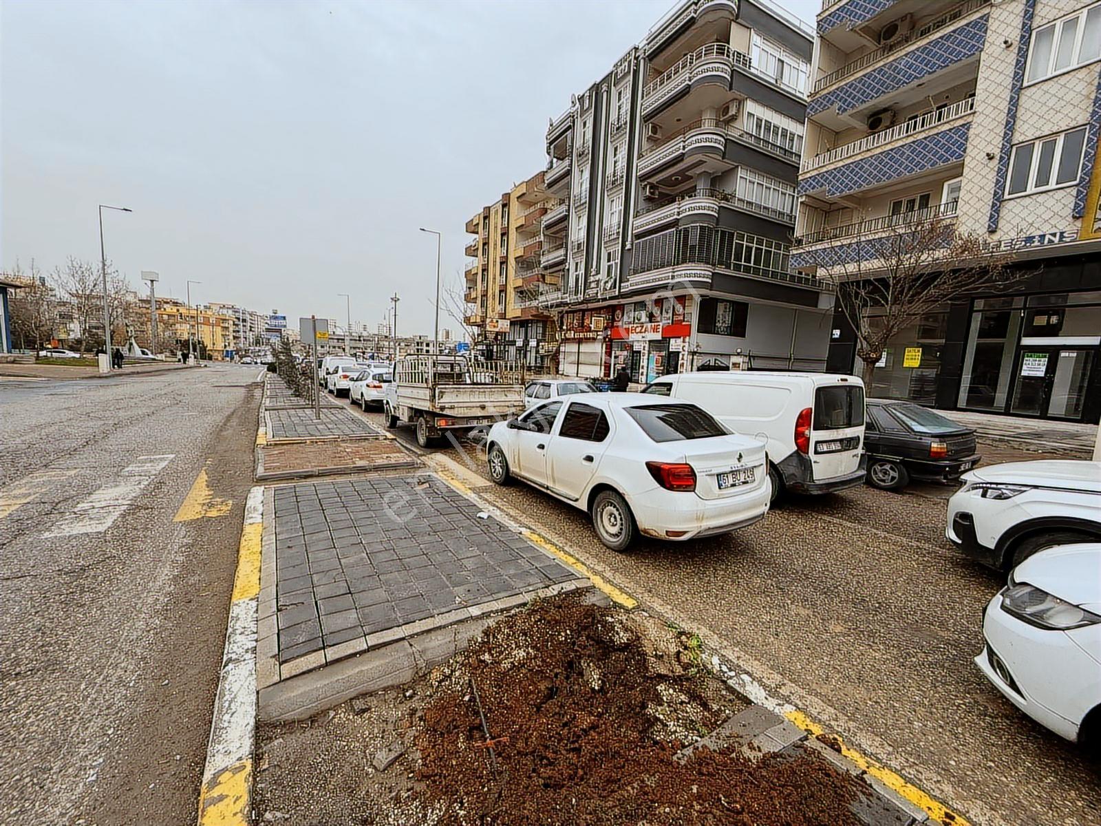 Yaşarsoy Gyo'dan Haliliye Tandoğan Caddesi Üstü 3 Katlı Dükkan - Görsel 34