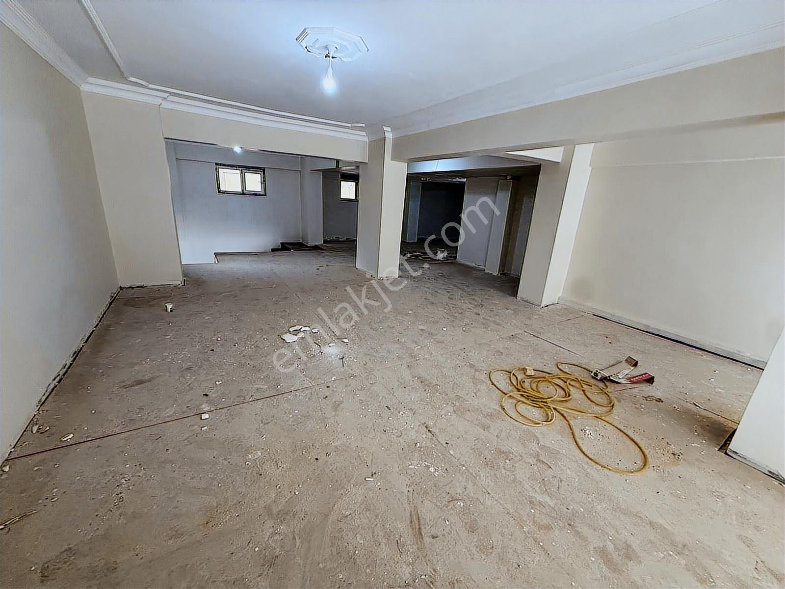 Yaşarsoy Gyo'dan Haliliye Tandoğan Caddesi Üstü 3 Katlı Dükkan - Görsel 15