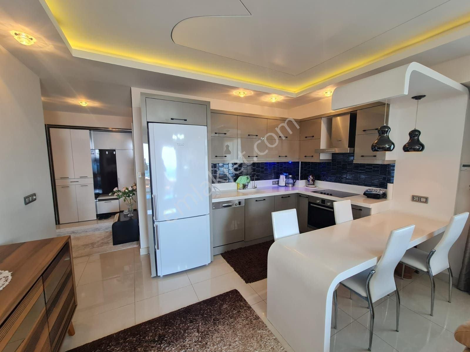 Alanya Mahmutlar – Full Eşyalı, Dağ–deniz Ve Havuz Manzaralı Lüks 3+1 Daire - Görsel 5