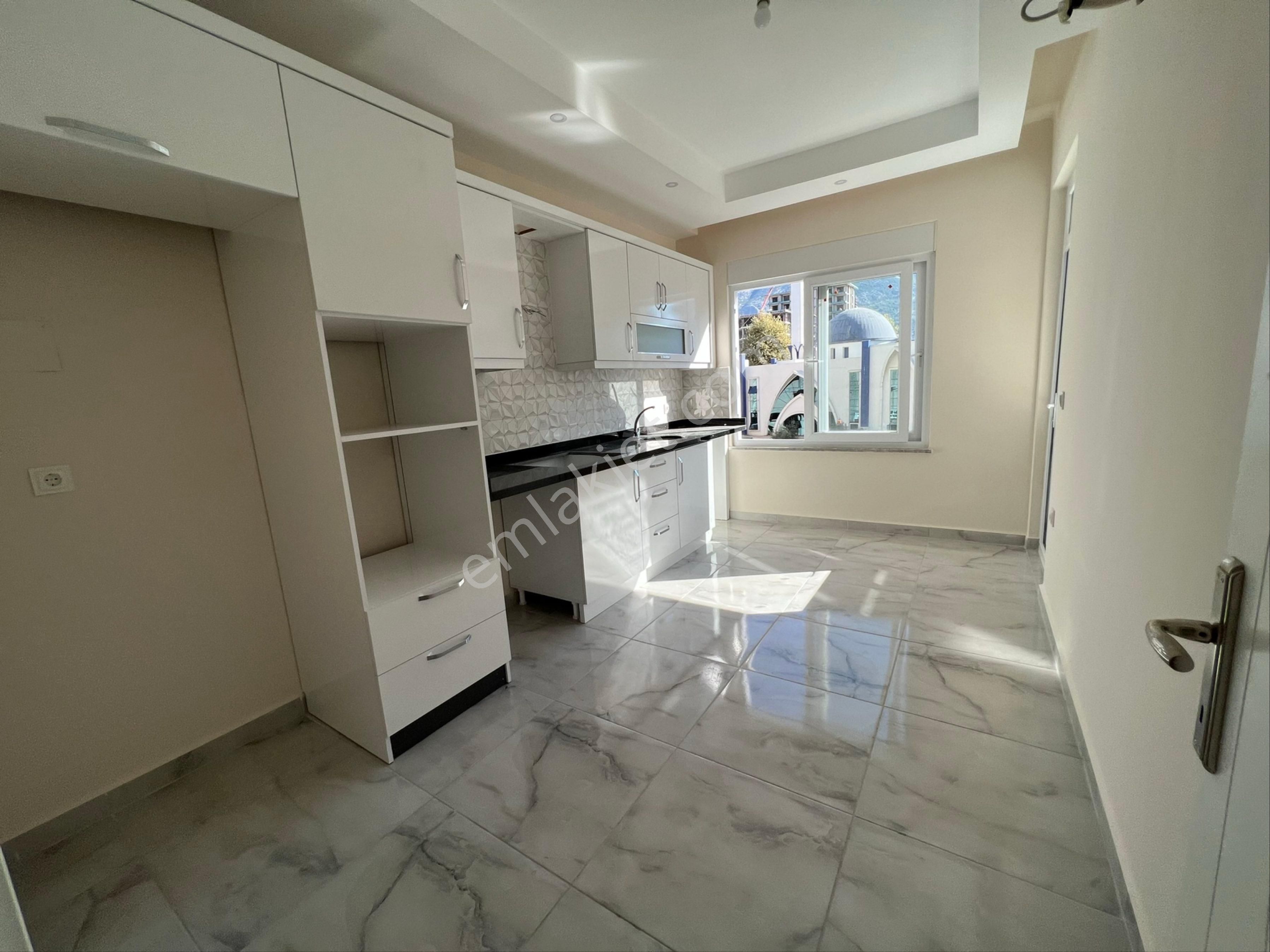 Alanya Mahmutlarda Kiralık 2+1 Ayrı Mutfak Daire - Görsel 21