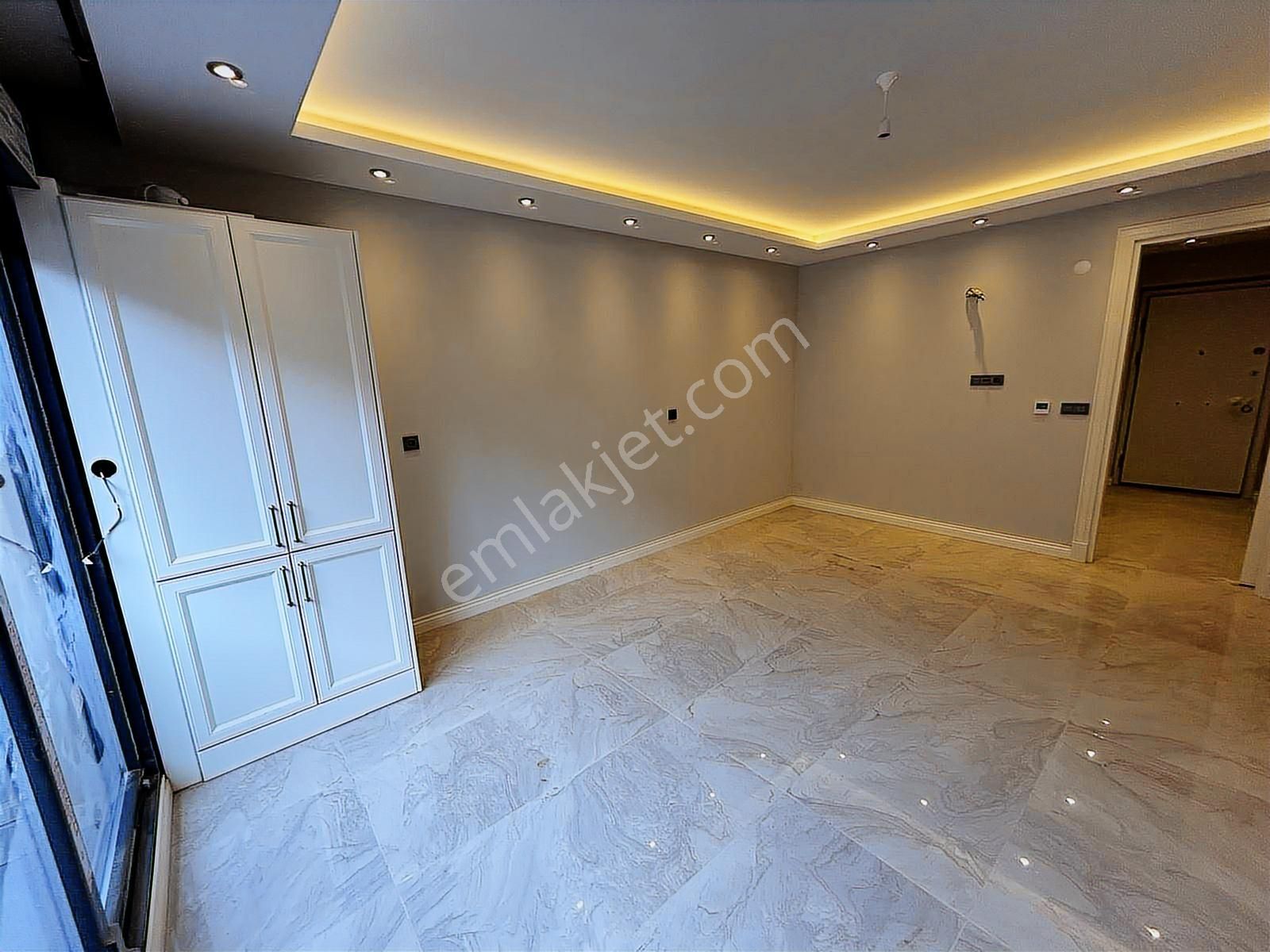 Üsküdar Altunizade'de 5+2 Net 200m2 Lüks Satılık Dubleks Daire - Görsel 14