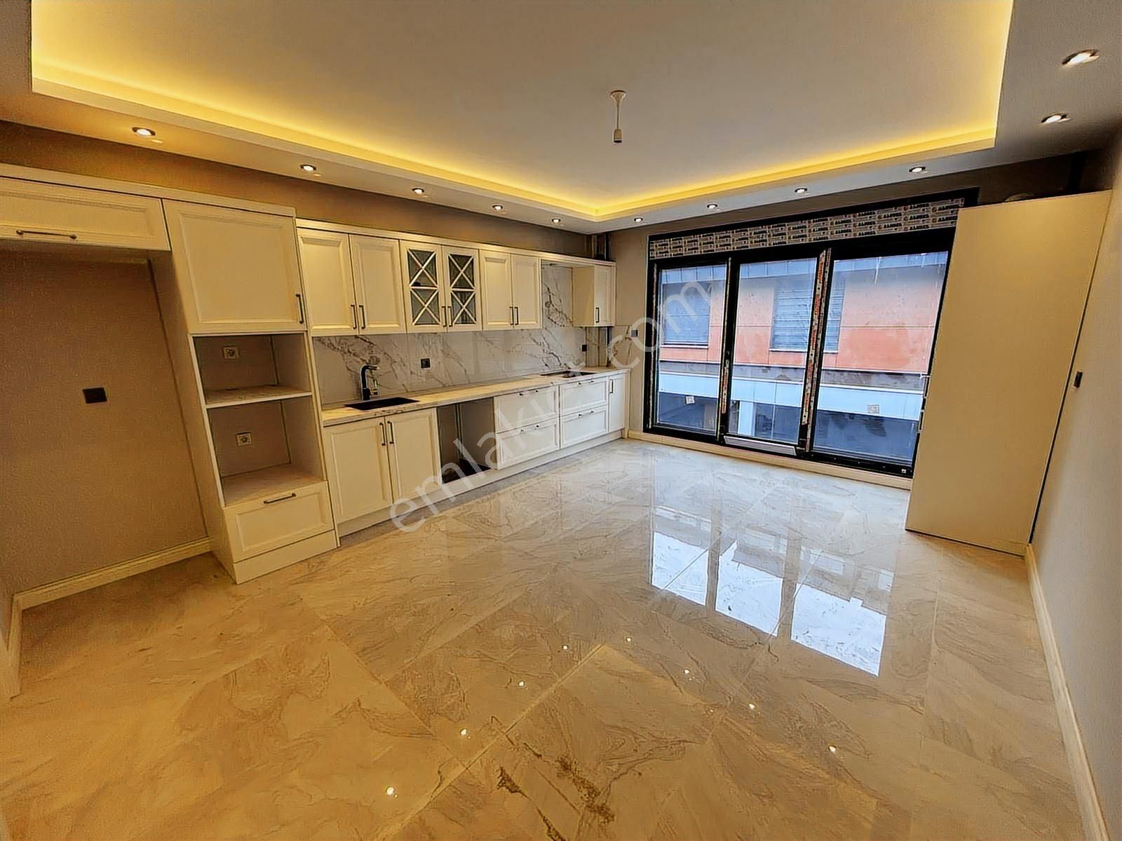 Üsküdar Altunizade'de 5+2 Net 200m2 Lüks Satılık Dubleks Daire - Görsel 13