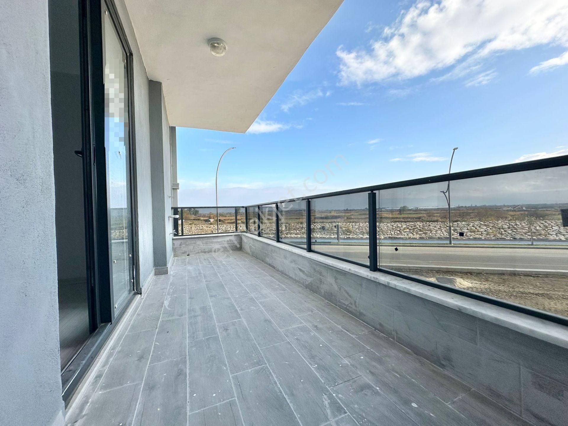 ⭐ay Emlak'tan⭐akçay'da Denize Yakın Ön Cephe Şık Tasarımlı Ara Kat Satılık 1+1 Lüks Daire - Görsel 22