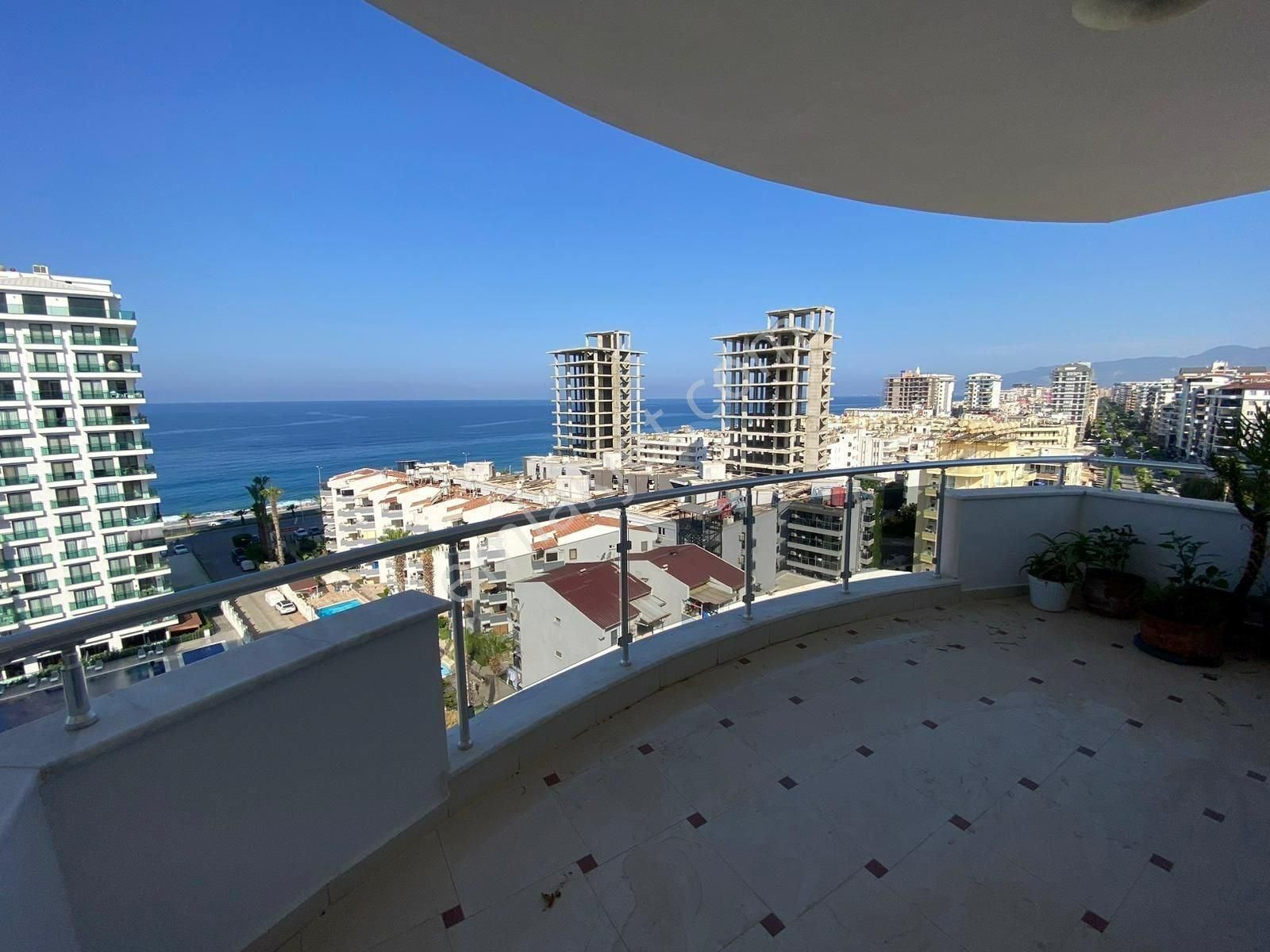 Alanya Mahmutlar’da Panoramik Deniz & Dağ Manzaralı 3+1 Dubleks - Görsel 26
