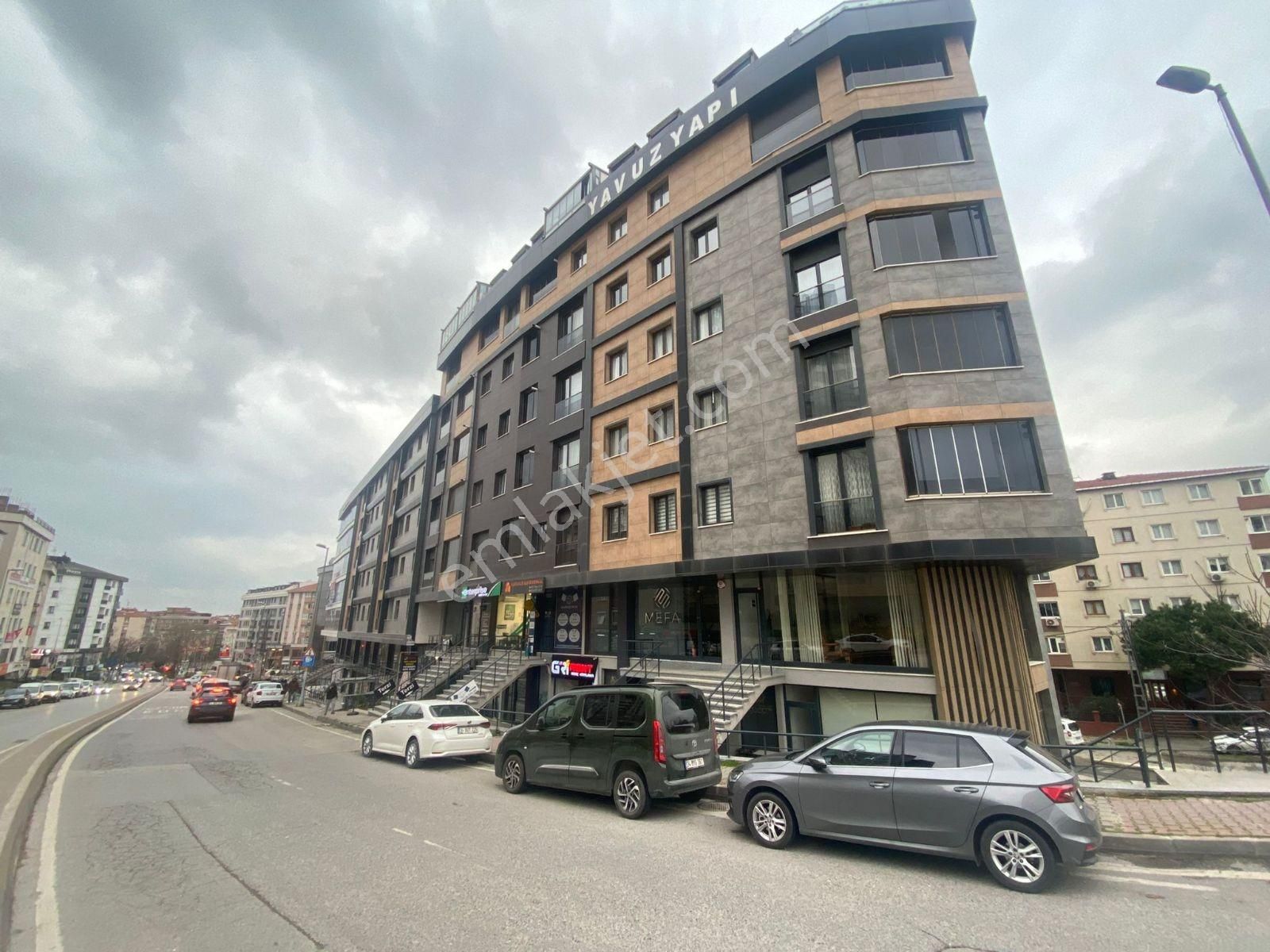 İbar'dan Küçükyalı Atatürk Cad Üzeri Ön Köşe Daire 3+1 - Görsel 13