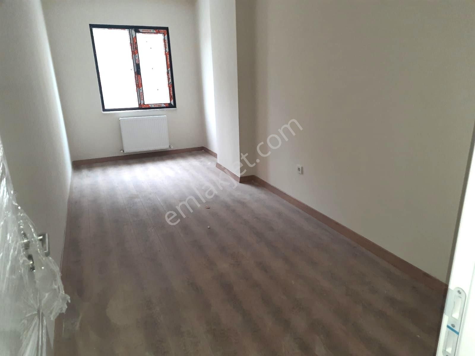 İbar'dan Küçükyalı Atatürk Cad Üzeri Ön Köşe Daire 3+1 - Görsel 19