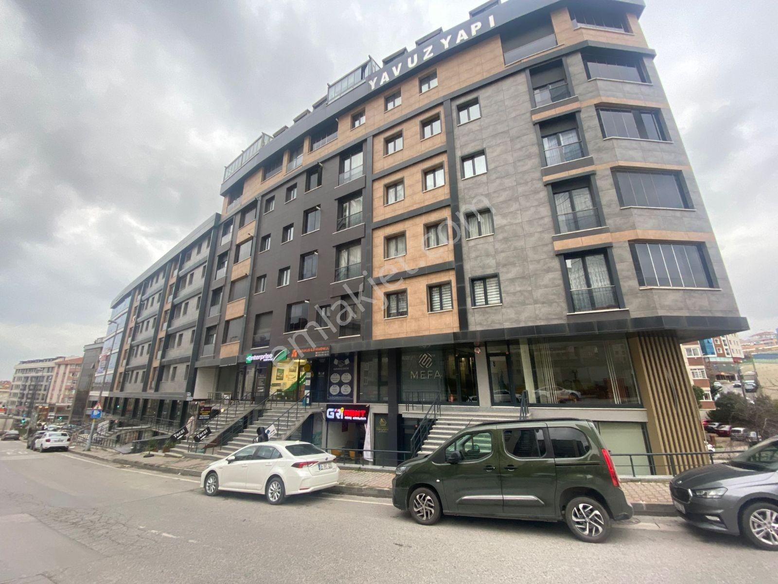 İbar'dan Küçükyalı Atatürk Cad Üzeri Ön Köşe Daire 3+1 - Görsel 26