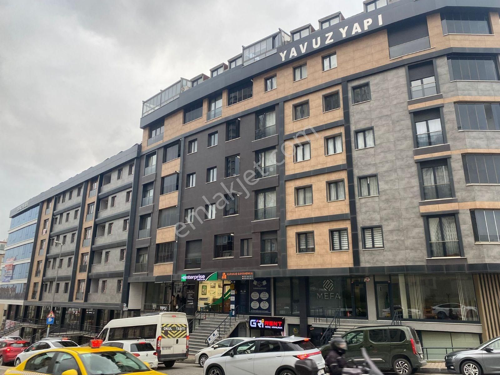 İbar'dan Küçükyalı Atatürk Cad Üzeri Ön Köşe Daire 3+1 - Görsel 12