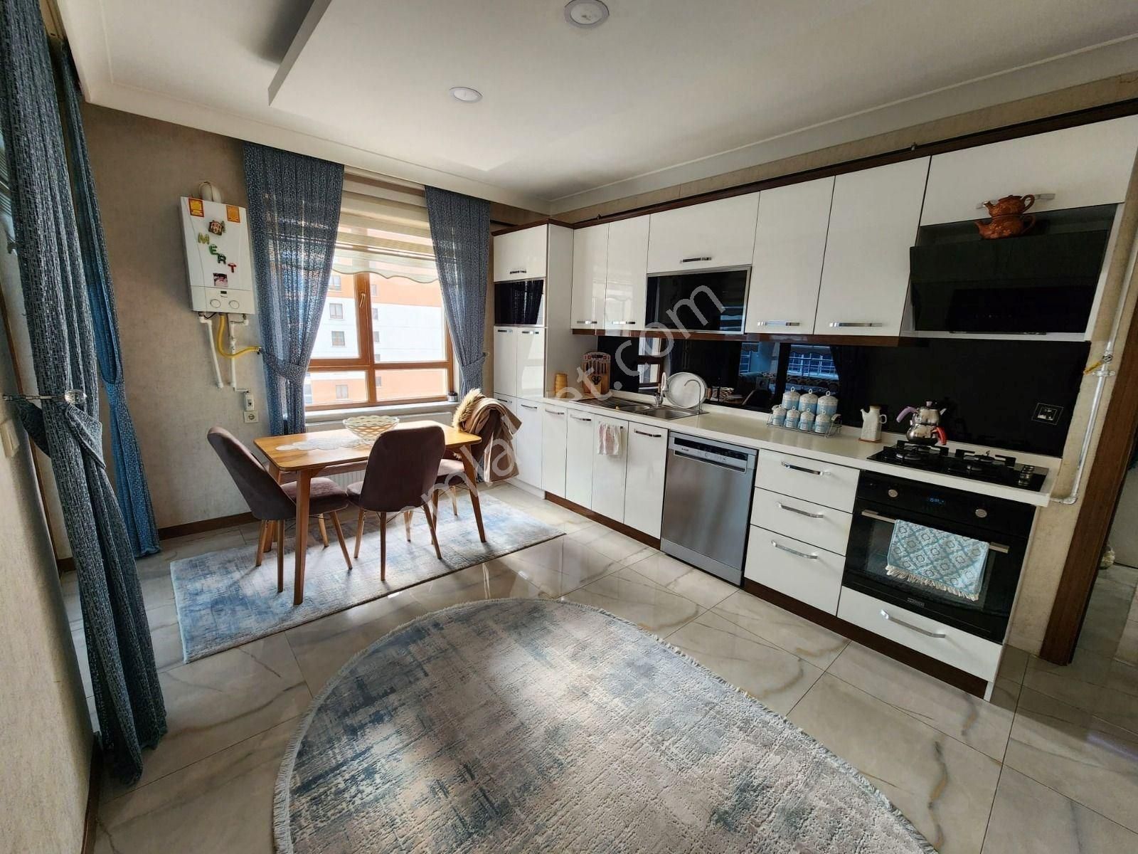 Güneşevlerde 3+1 Geniş Site İçinde Ultra Lüks Satılık Daire - Görsel 14