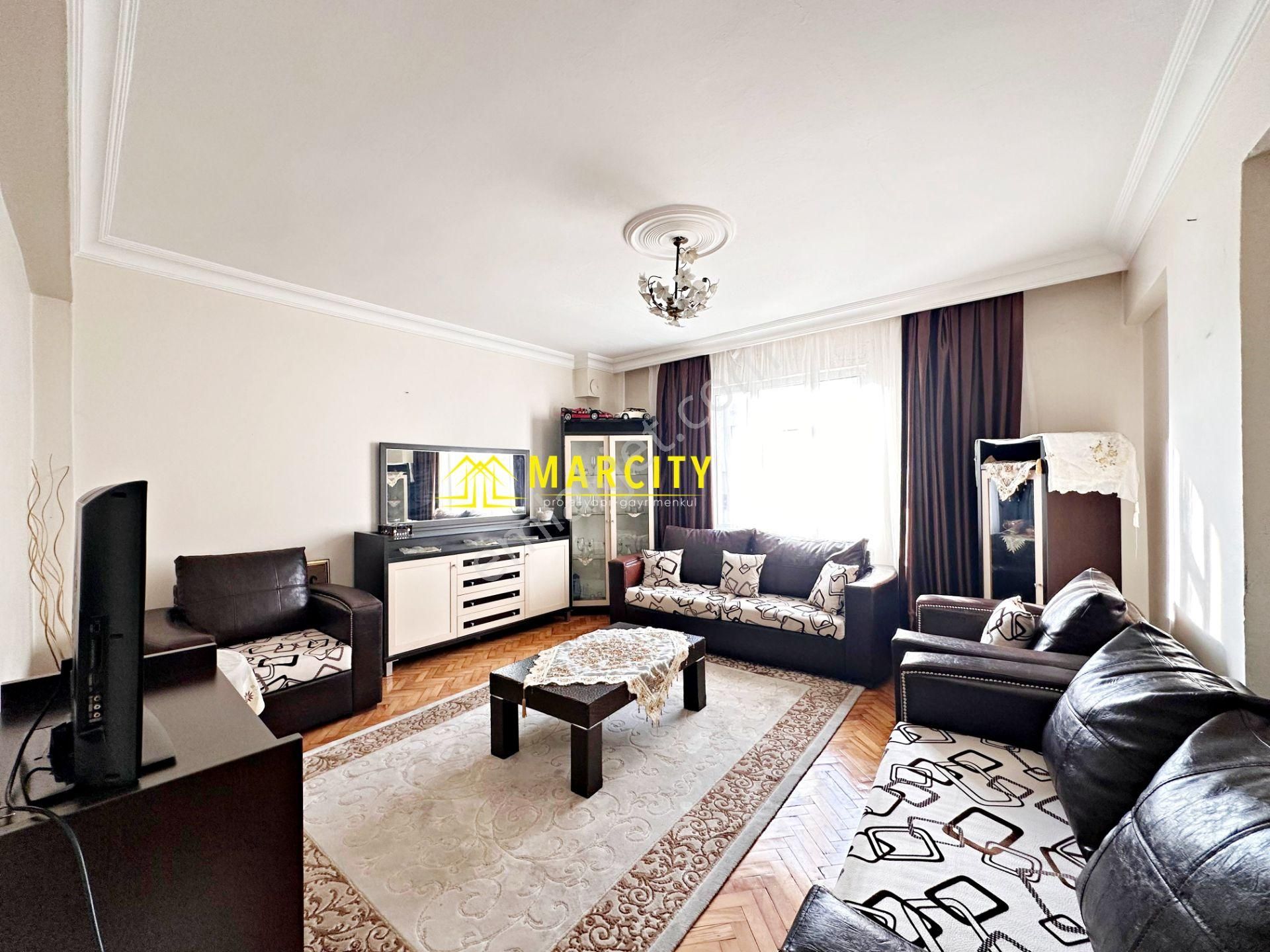 Marcity'den M.kemal Paşa Cad.üzerinde Postane Yakını Asansörlü Yatırımlık