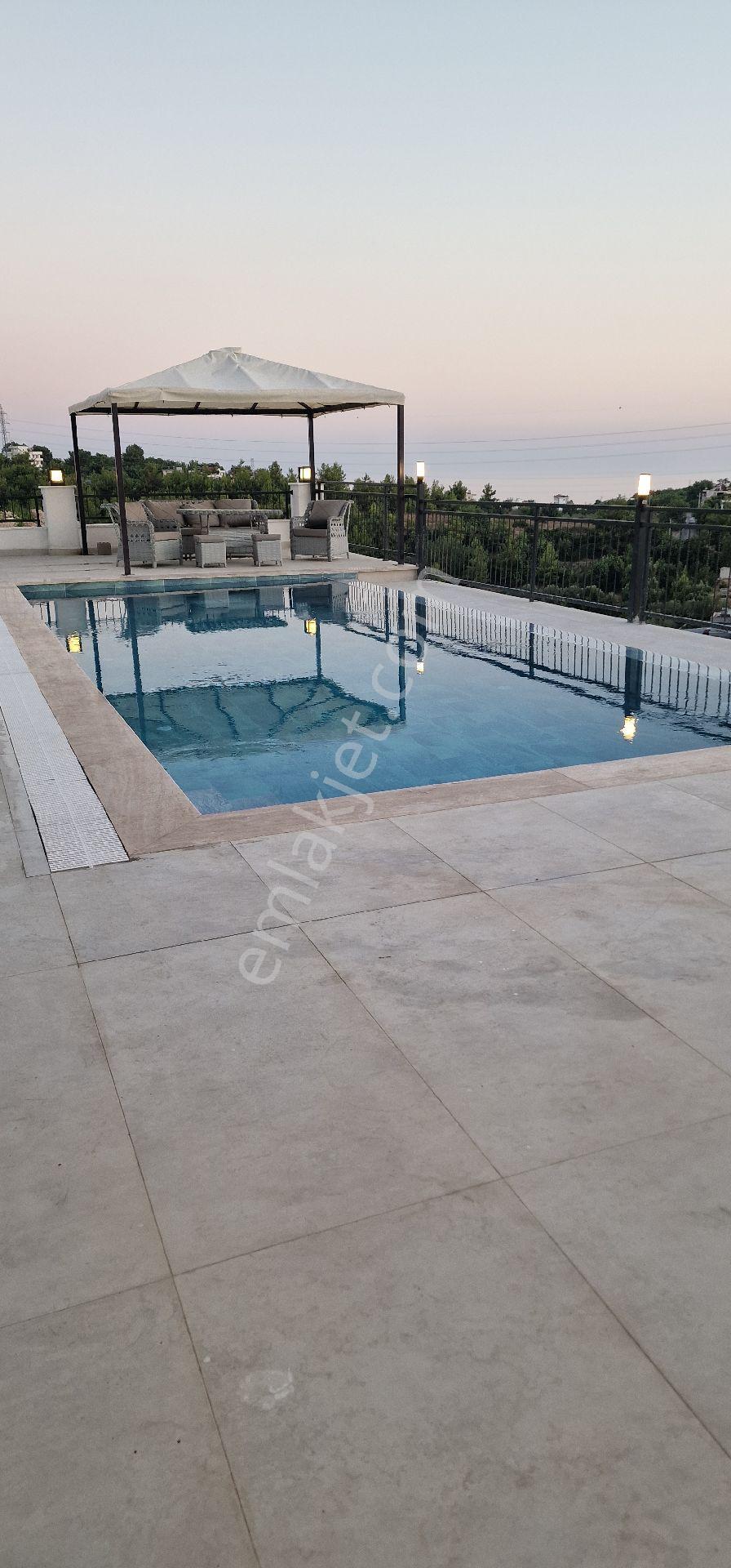 İncekum Da Deniz Manzaralı Havuzlu Villa - Görsel 4