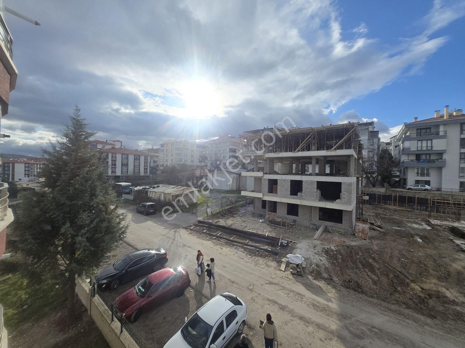Elvan Mah.asansörlü Ebeveyn Banyolu Ful Yapılı Satılık 3+1 Daire - Görsel 23