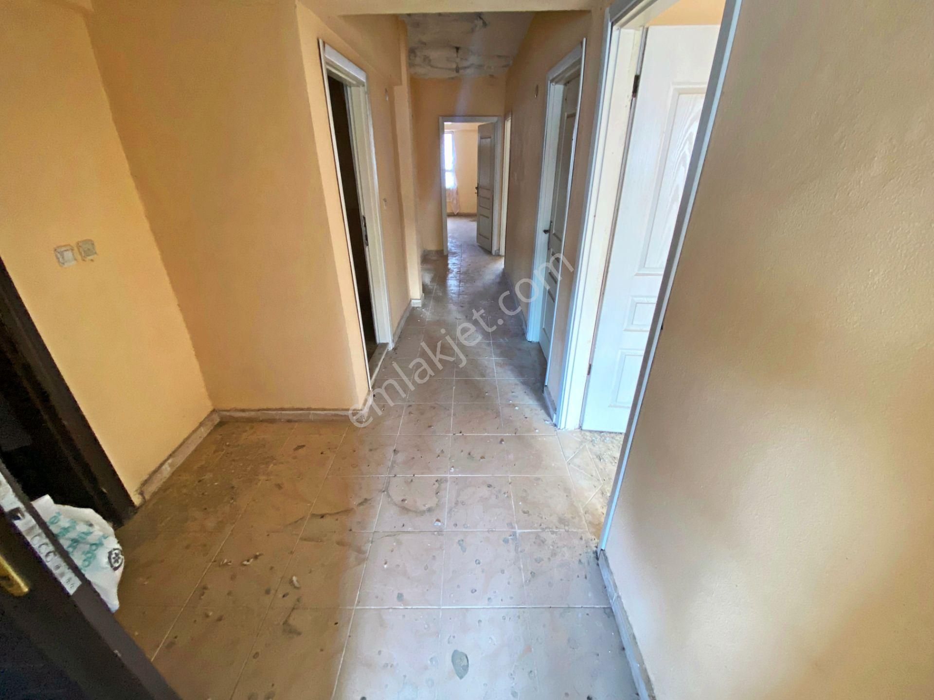 Aktif'ten Akçay'da Satılık Haftanın Fırsatı Bu Fiyata Kaçmaz 3+1 Ön Cephe Geniş Daire - Görsel 32