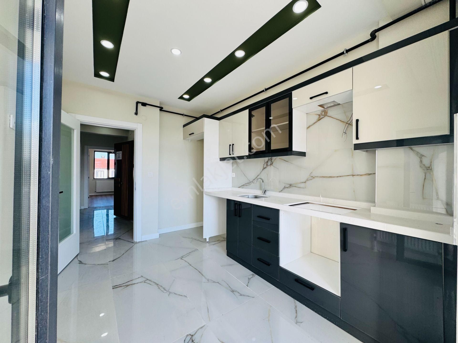 Güven'den Kapaklı'da Caddeye,servislere Yakın Kiralık 2+1 Daire - Görsel 12