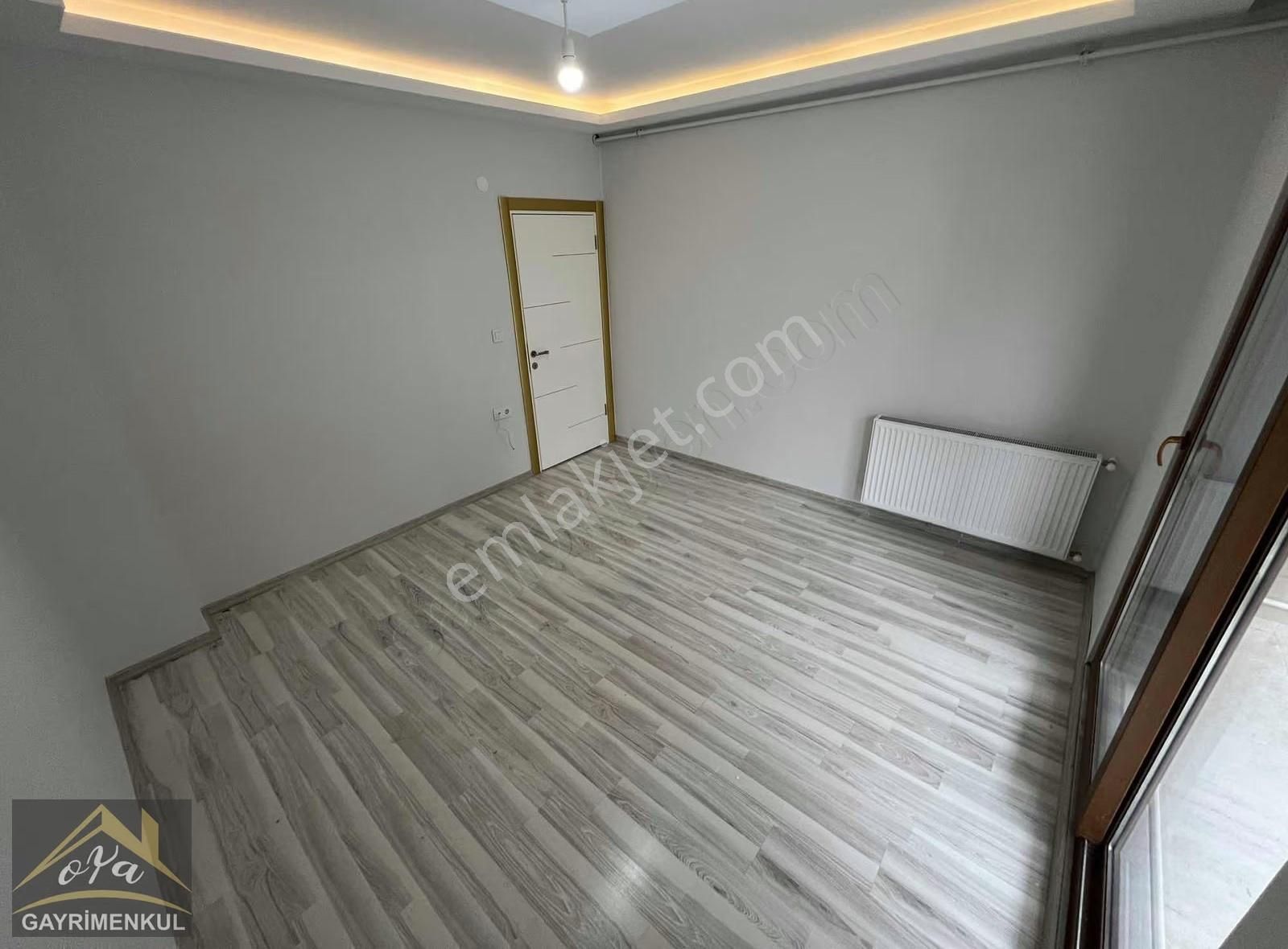 Akçay Oya Gayrimenkul'den Emsalsiz Konum Ara Kat 2+1 Daire - Görsel 4