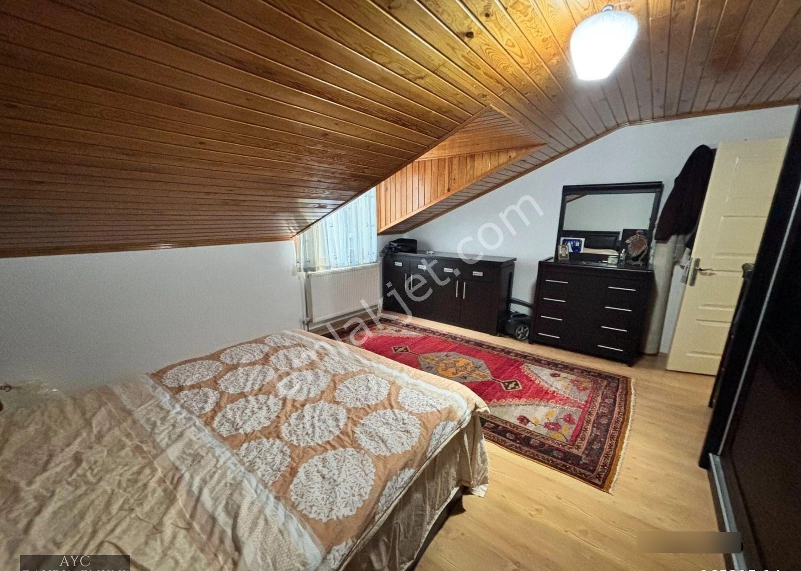 Çekmeköy Merkez Mh. 5+2 Satılık Dubleks Daire Bağımsız Girişli - Görsel 14