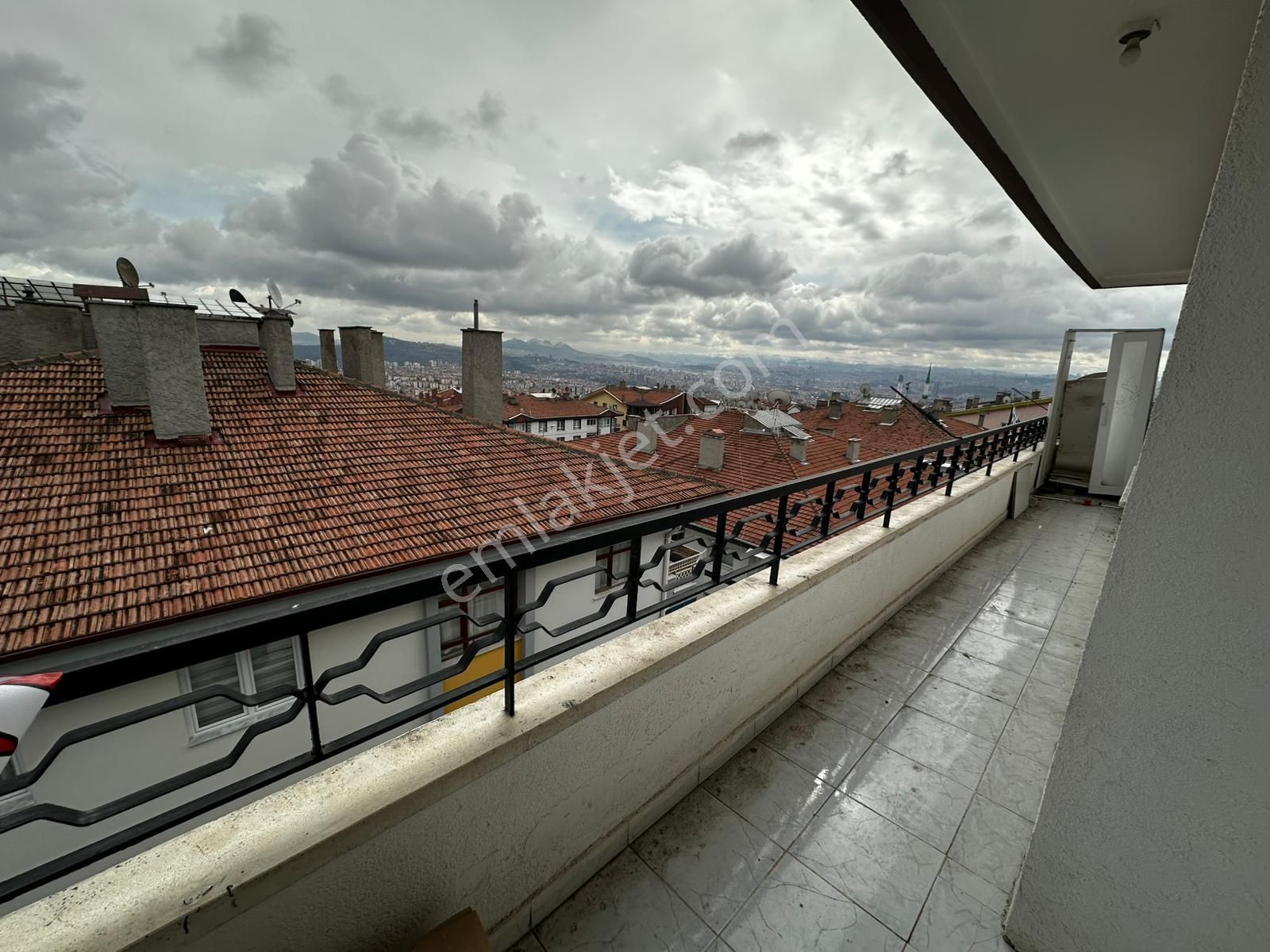 Osmangazi Ana Cadde Yanı Üst Katta 3+1 Kiralık Daire