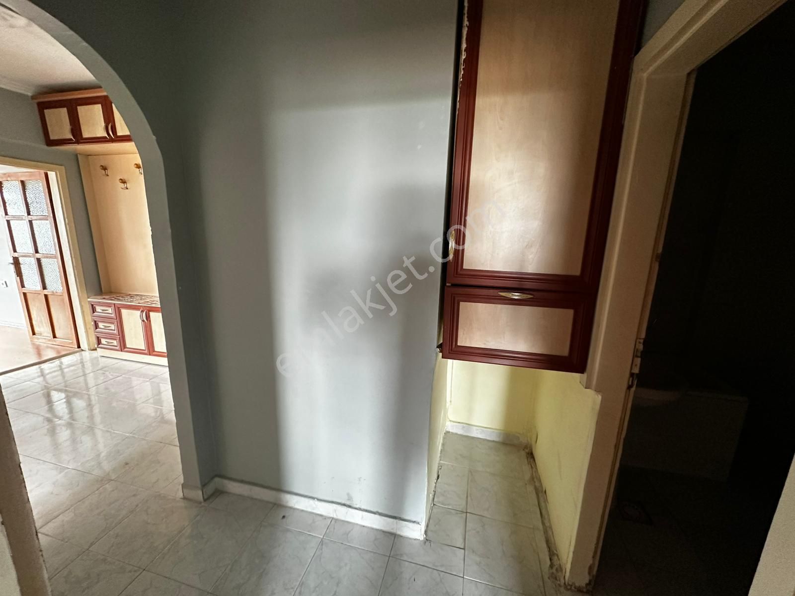 Osmangazi Ana Cadde Yanı Üst Katta 3+1 Kiralık Daire - Görsel 12