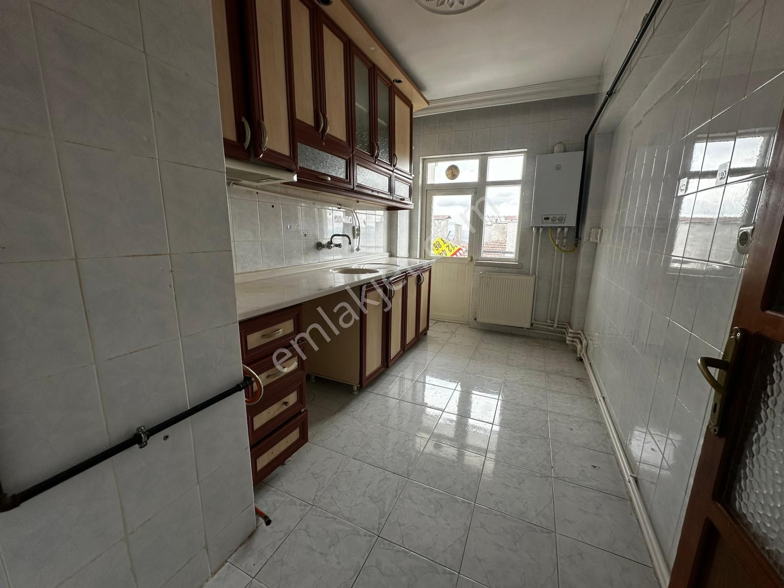 Osmangazi Ana Cadde Yanı Üst Katta 3+1 Kiralık Daire - Görsel 3