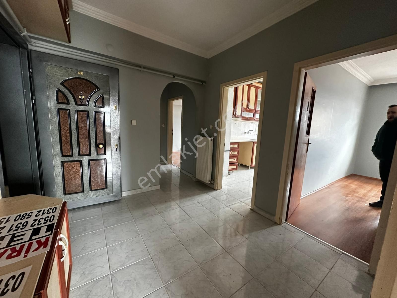 Osmangazi Ana Cadde Yanı Üst Katta 3+1 Kiralık Daire - Görsel 9