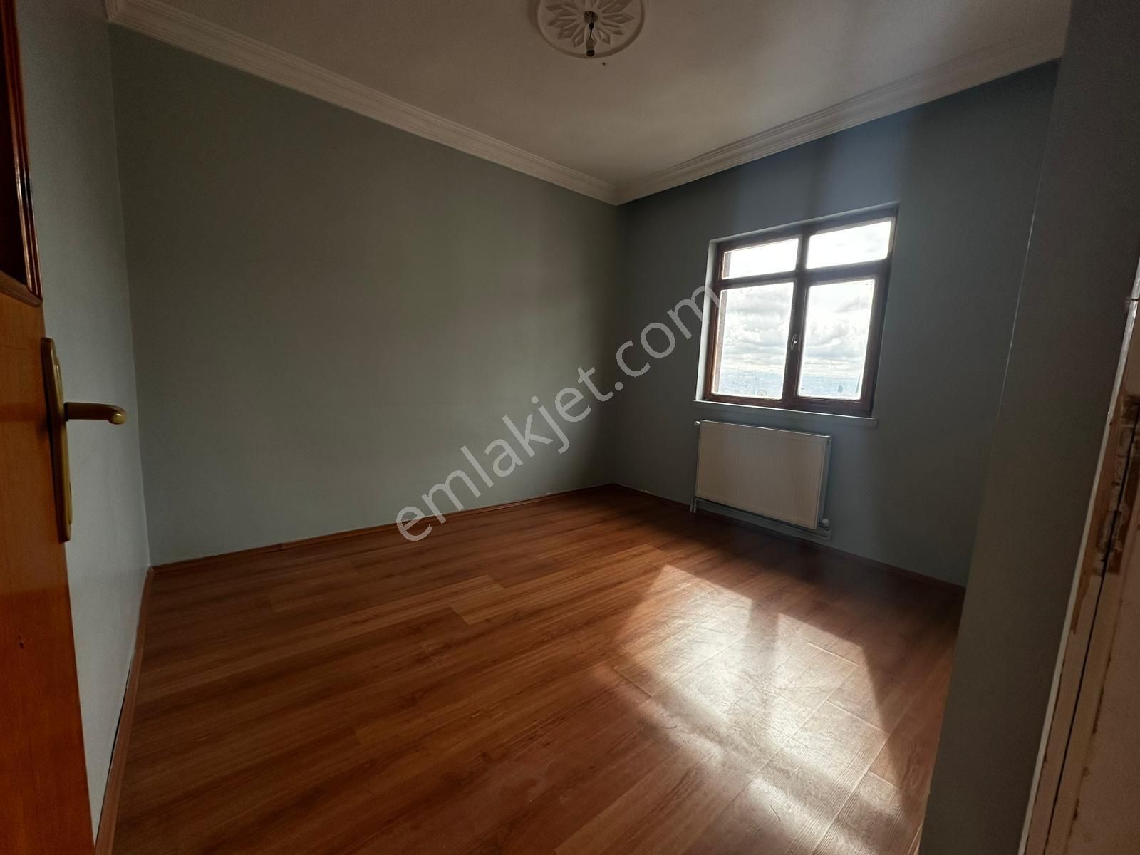 Osmangazi Ana Cadde Yanı Üst Katta 3+1 Kiralık Daire - Görsel 17